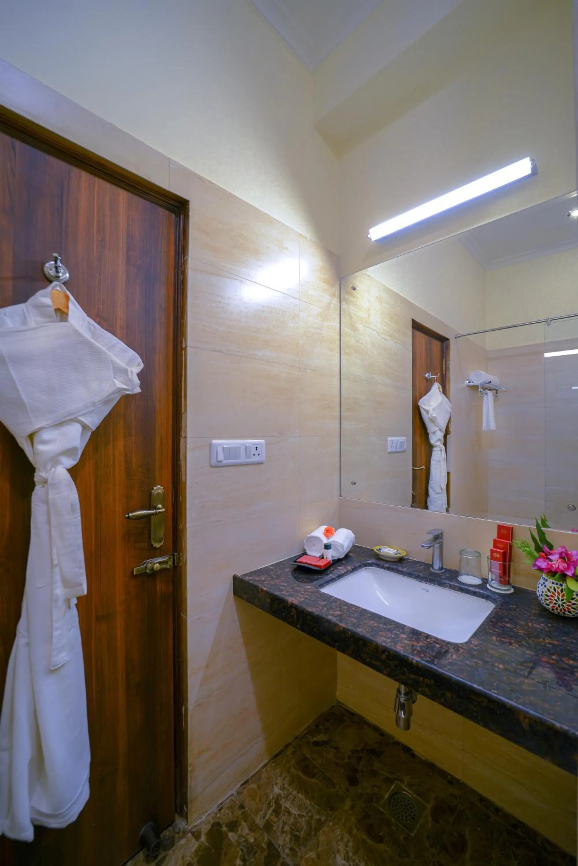 Shower in WelcomHeritage Mount Valley Resort Ranthambore