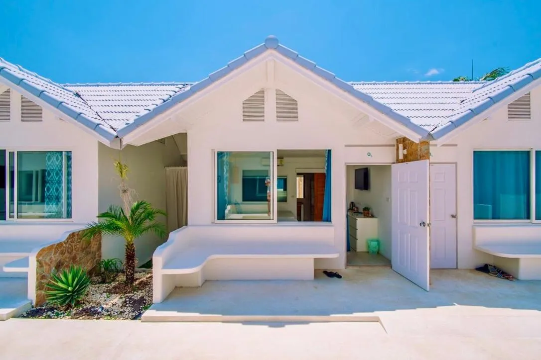 Patio in So KohKoon Beach Resort