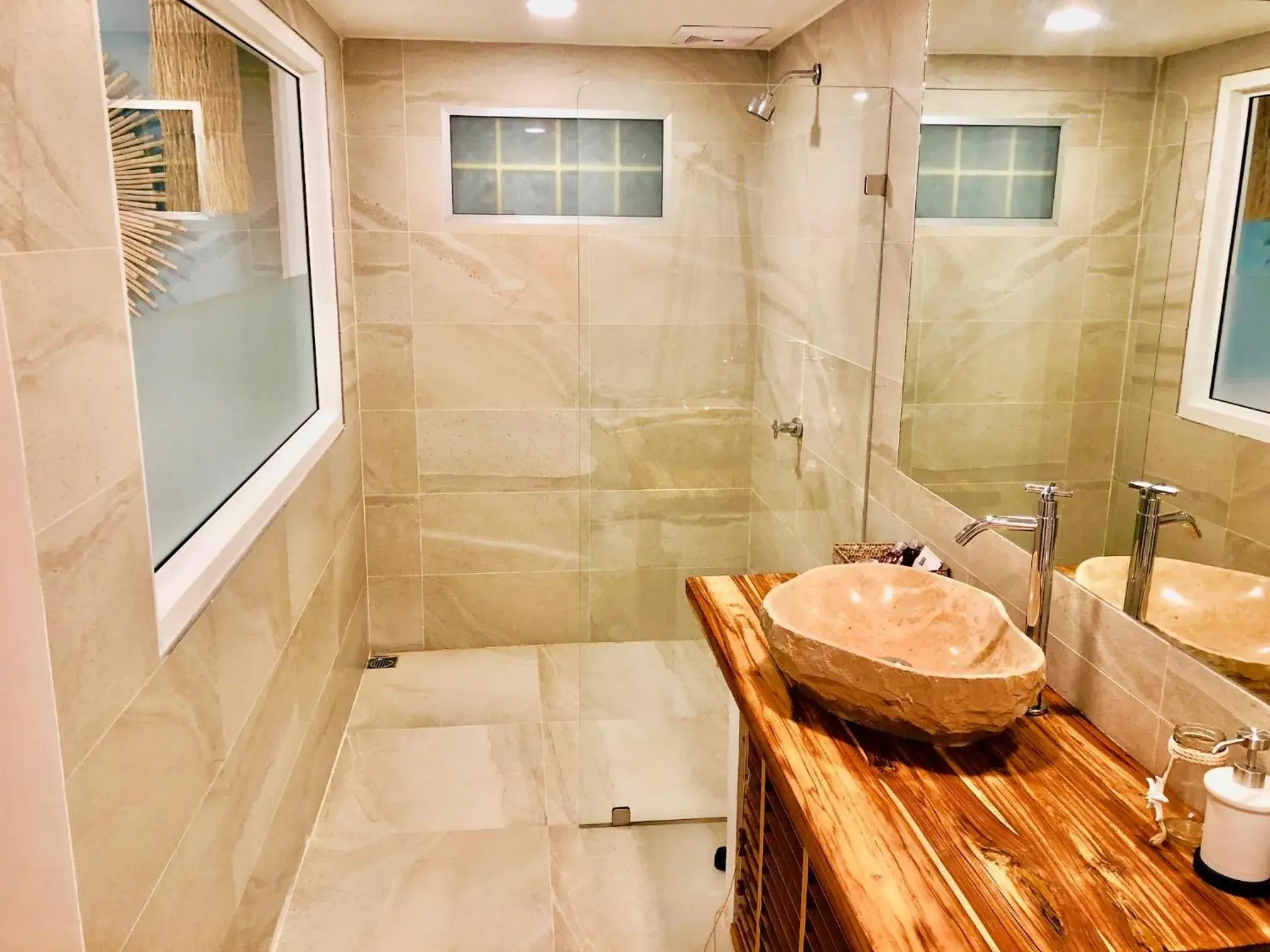 Deluxe Family Room with Partial Sea View in So KohKoon Beach Resort Deluxe Family Room with Partial Sea View in So KohKoon Beach Resort