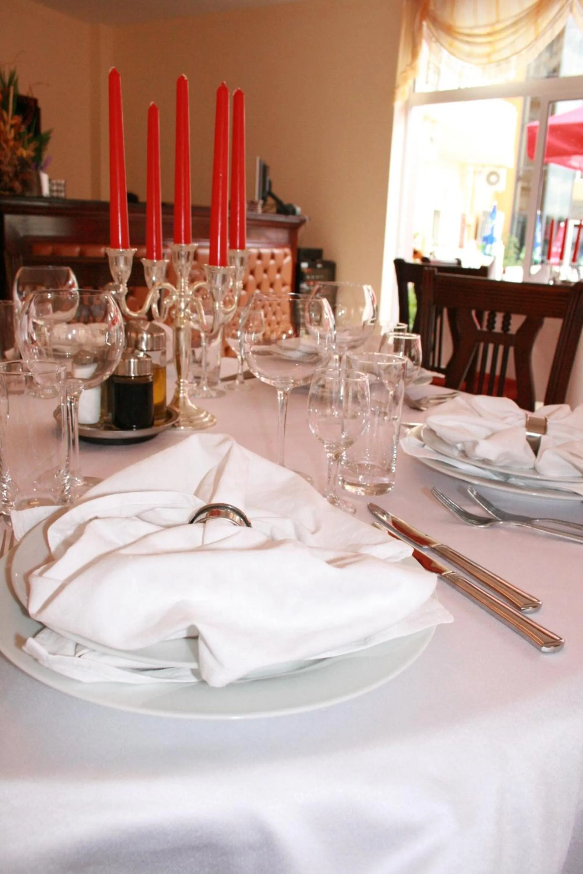 Restaurant/places to eat in Hotel Princess Residence