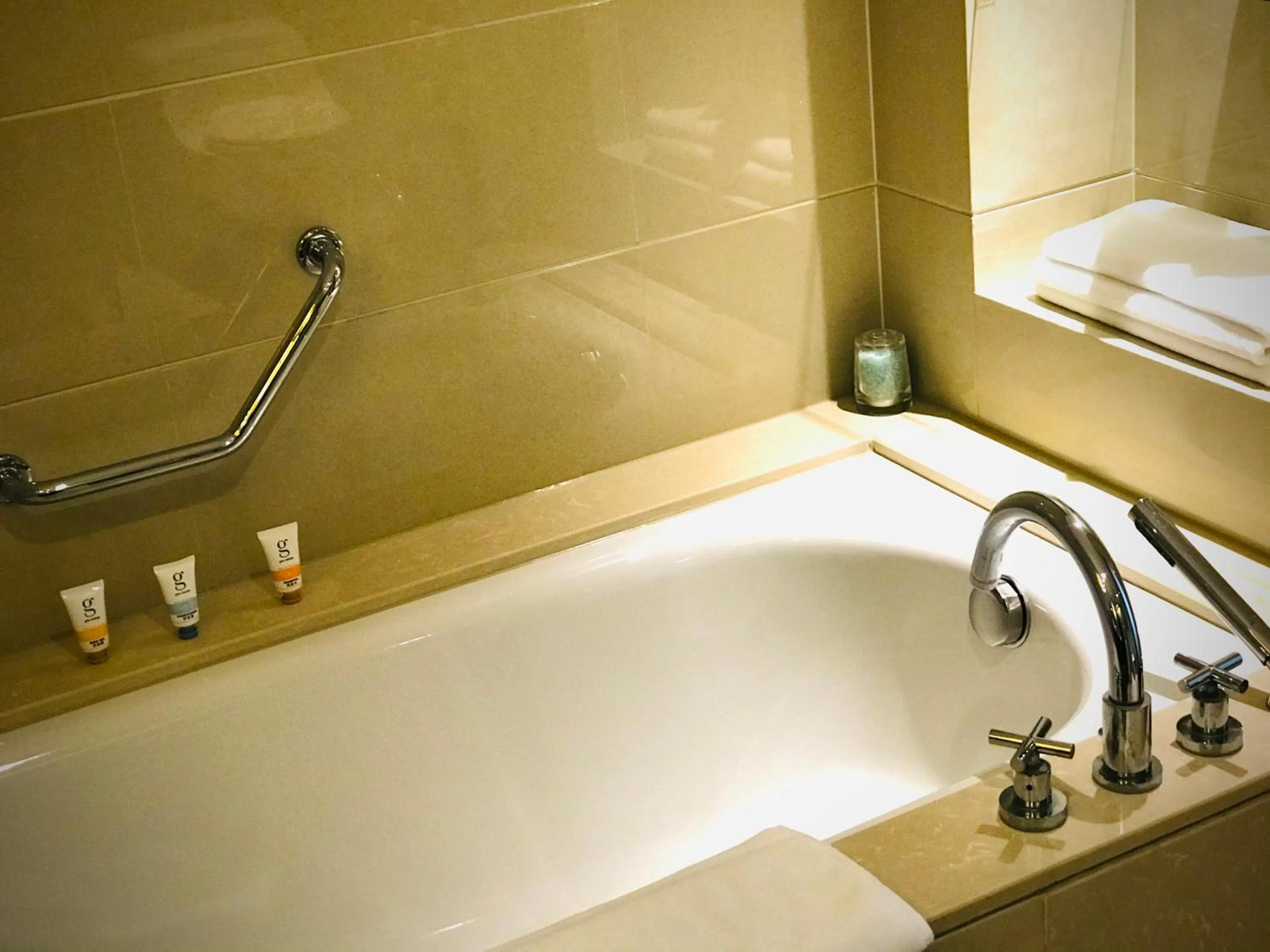 Bath in Tianjin Saixiang Hotel
