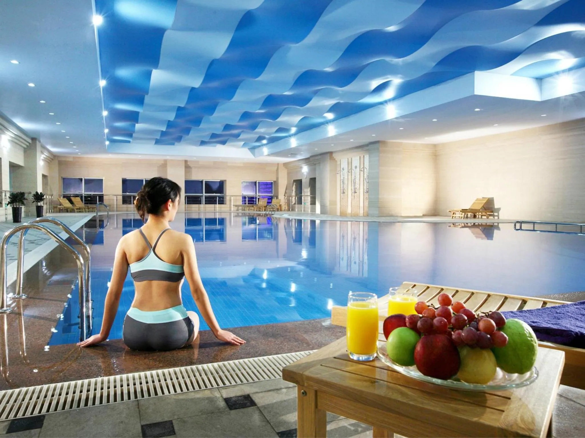 Swimming pool in Tianjin Saixiang Hotel