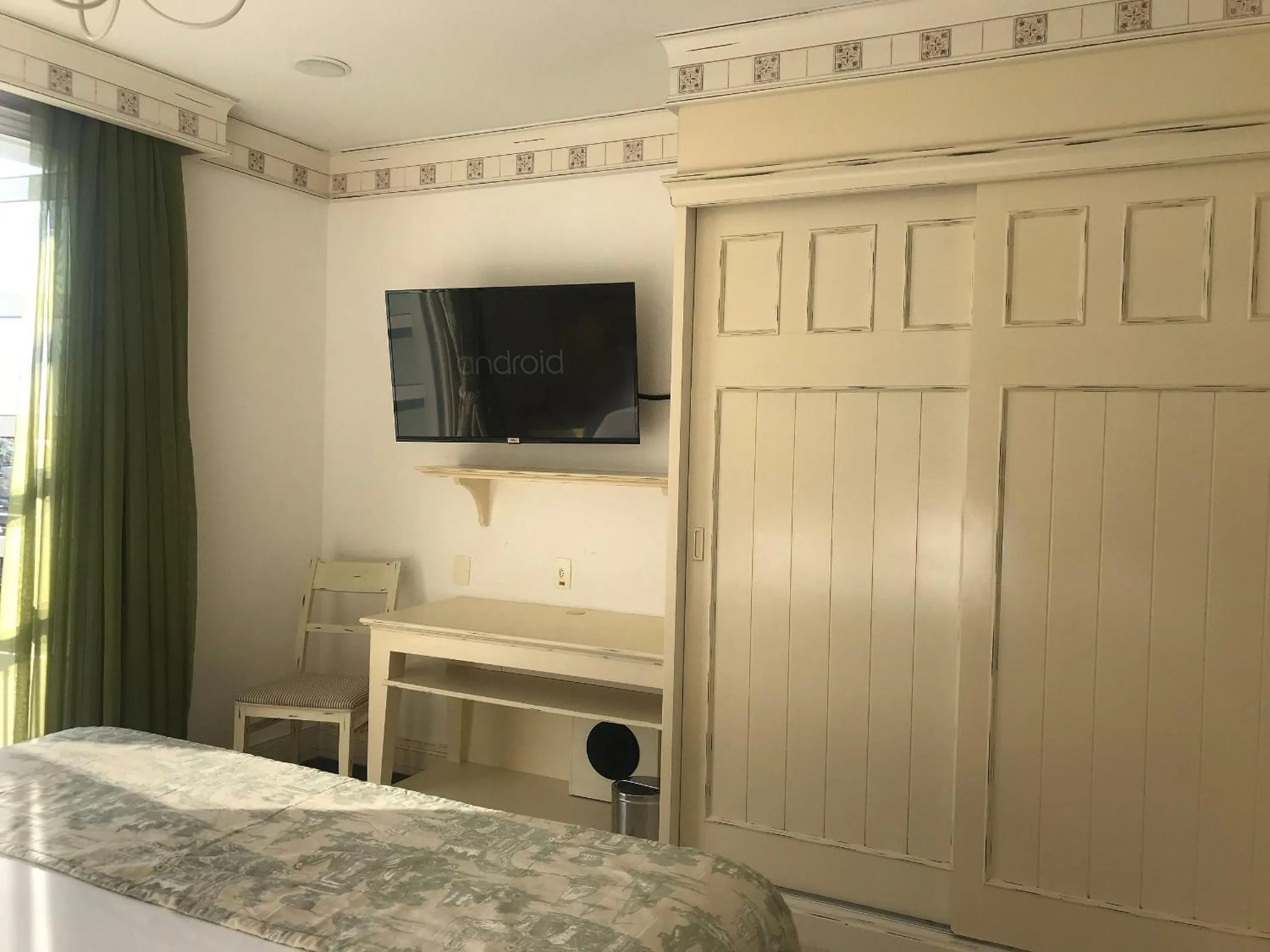 TV and multimedia, TV/Entertainment Center in IL Campanario é Destino Floripa