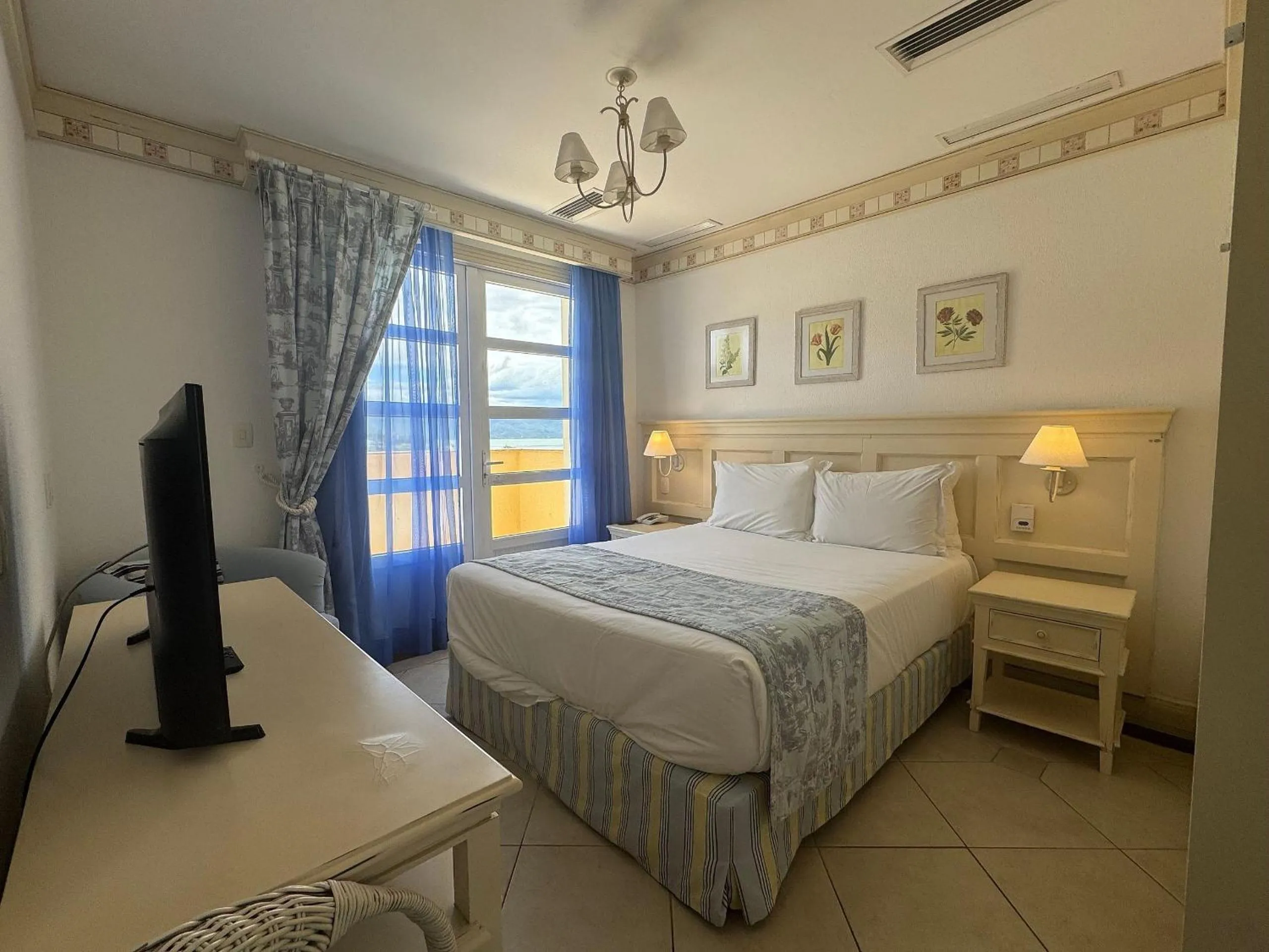 Bed in Destino Floripa Jurerê In