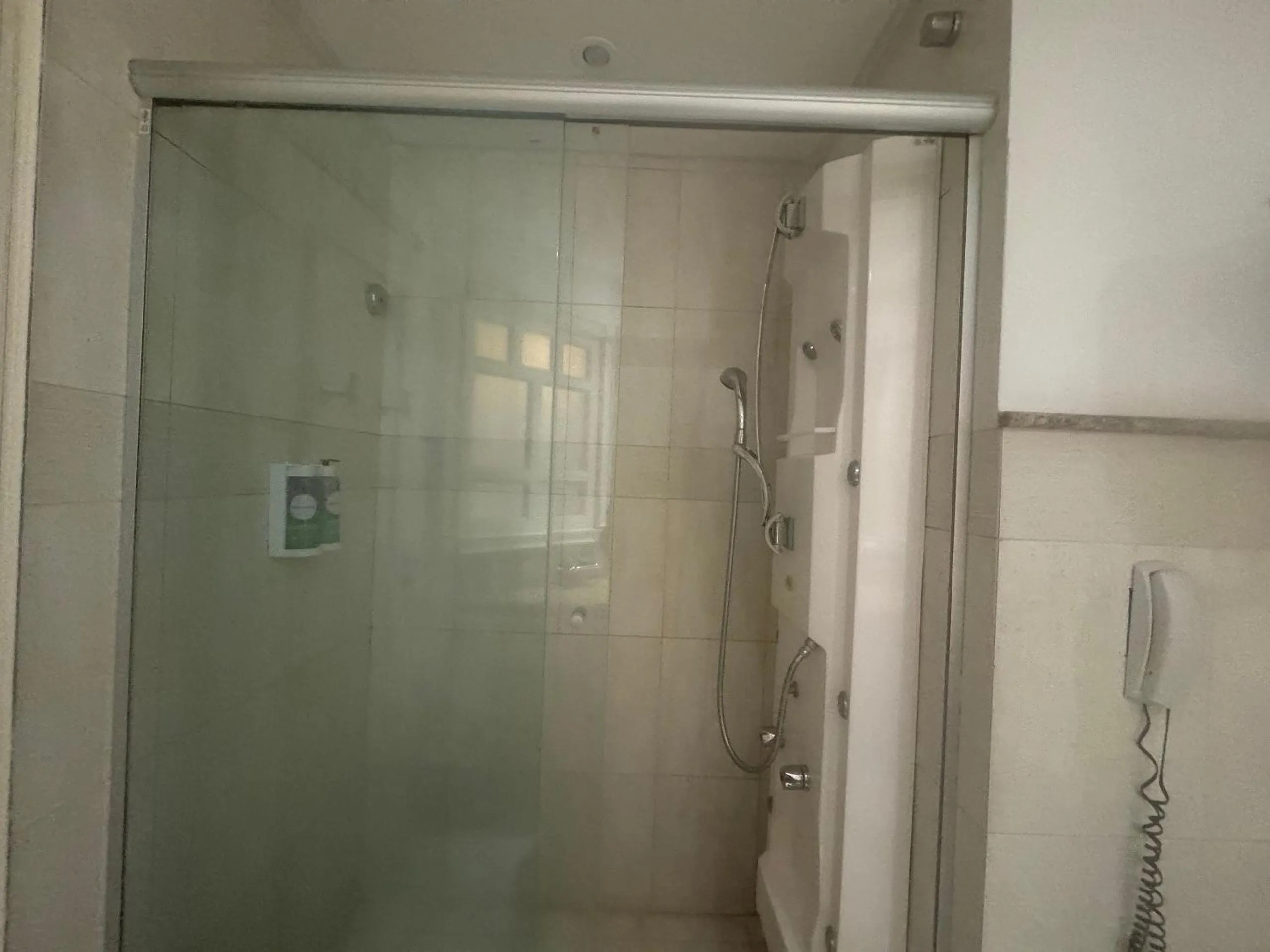 Shower in Destino Floripa Jurerê In