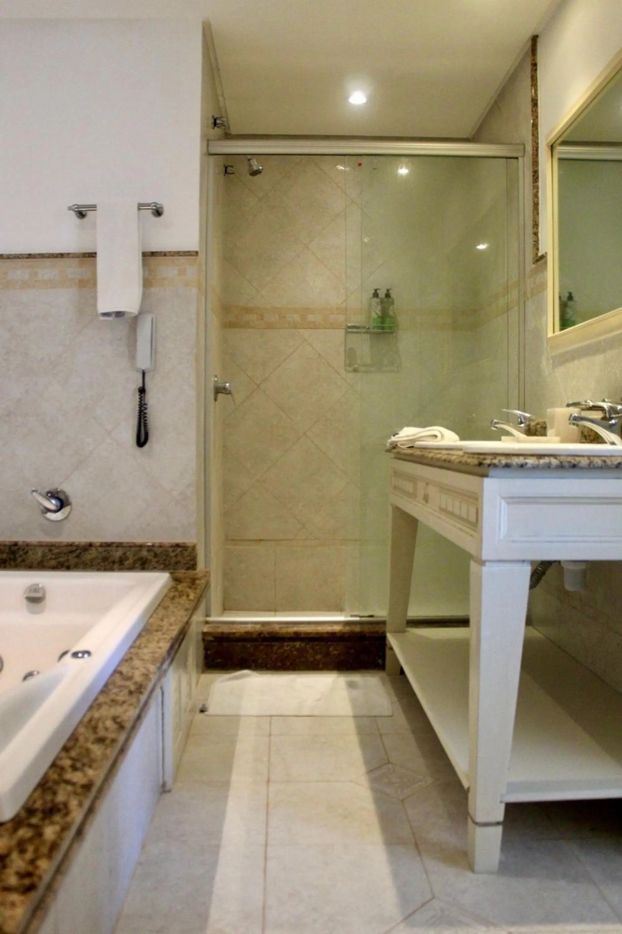 Destino Floripa Jurerê In