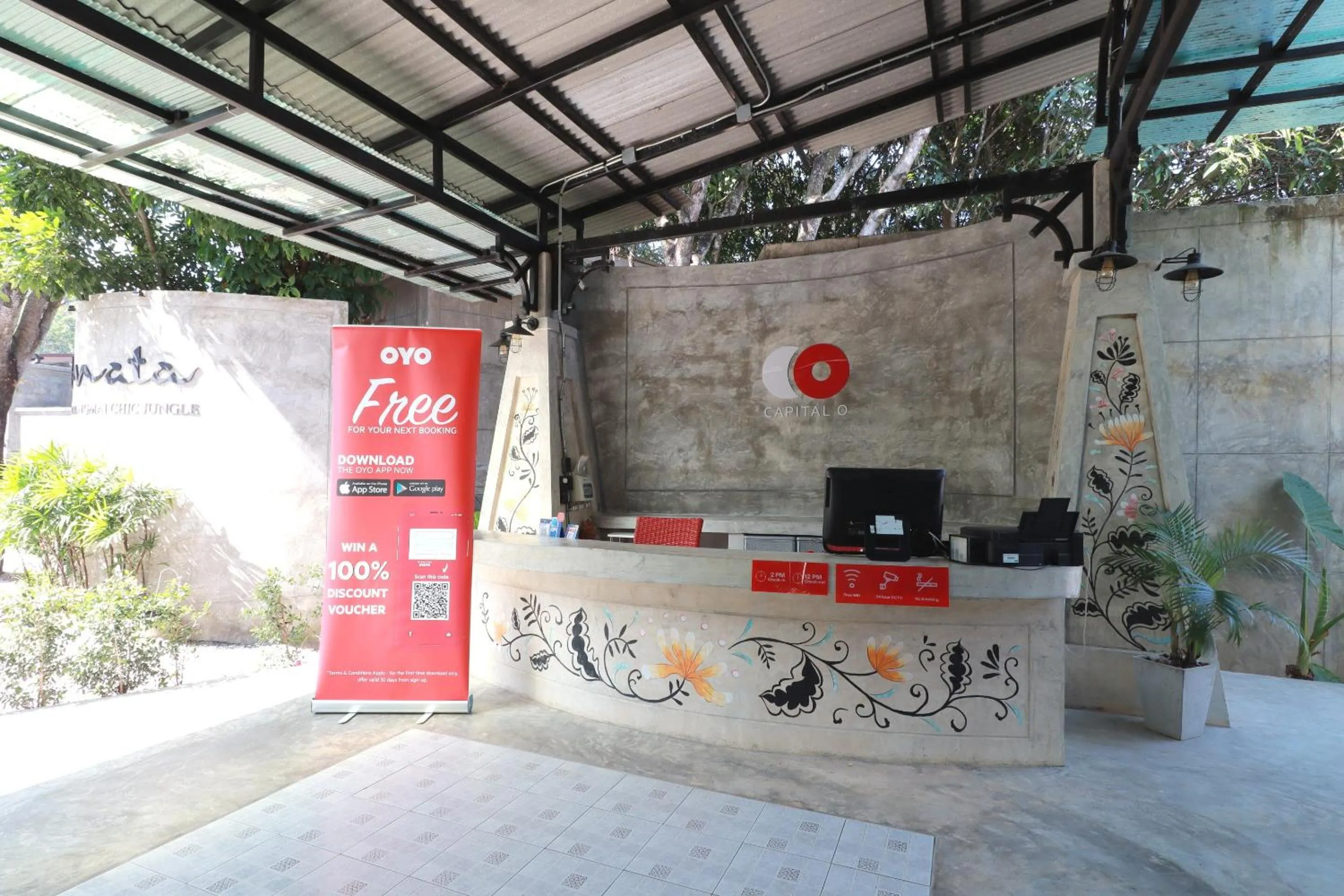 Lobby or reception in Capital O 464 At Nata Chiangmai Chic Jungle