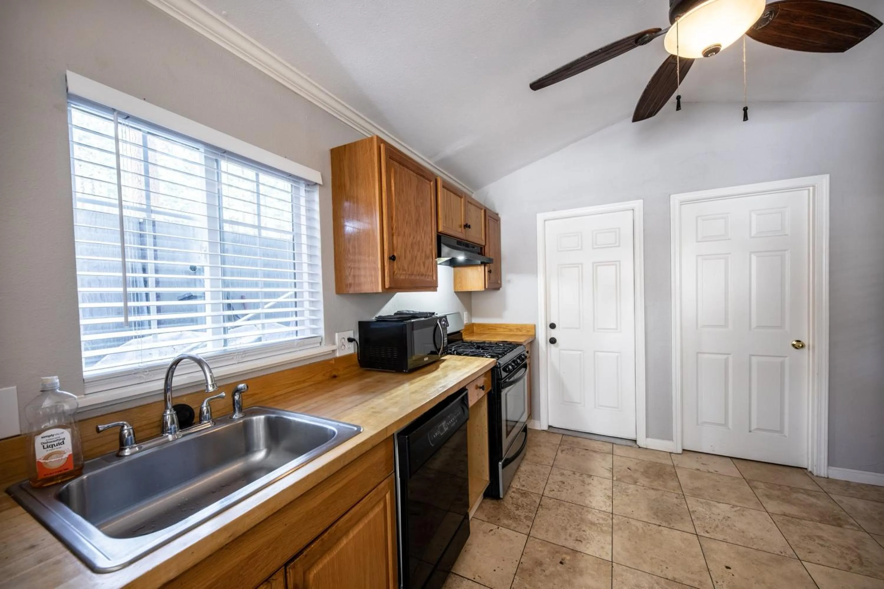 dishwasher in Emerald Bay Lodge