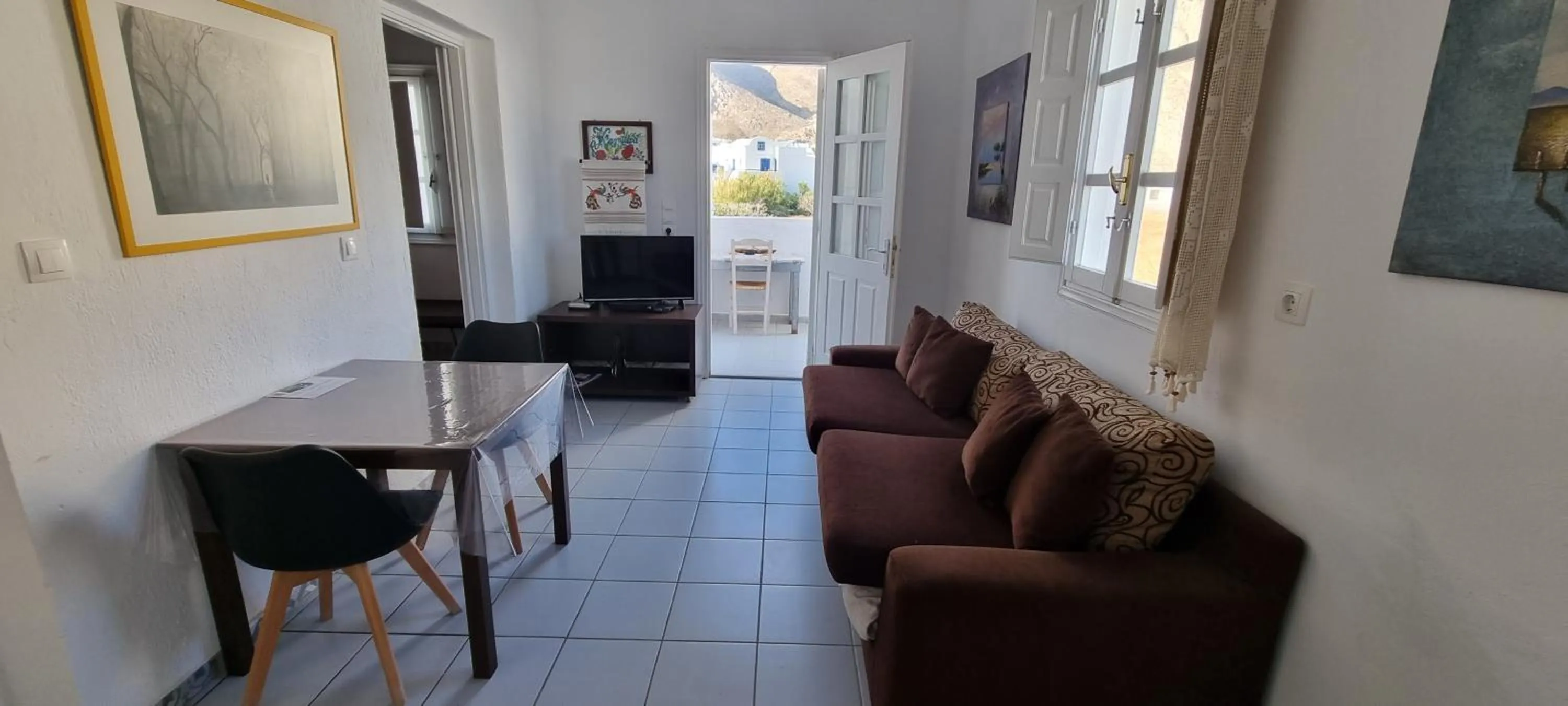 Living room in Three Harites