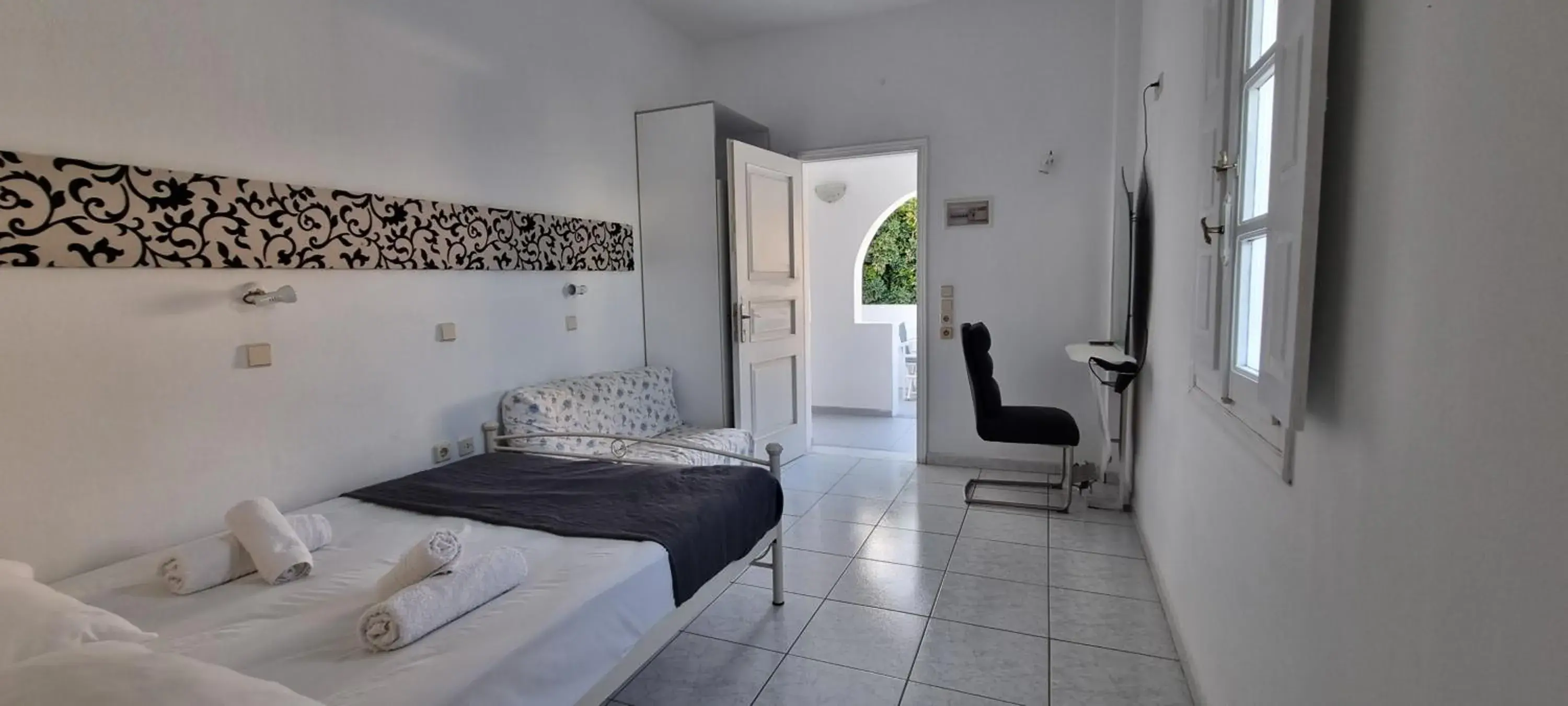 Double Room - single occupancy in Three Harites Double Room - single occupancy in Three Harites