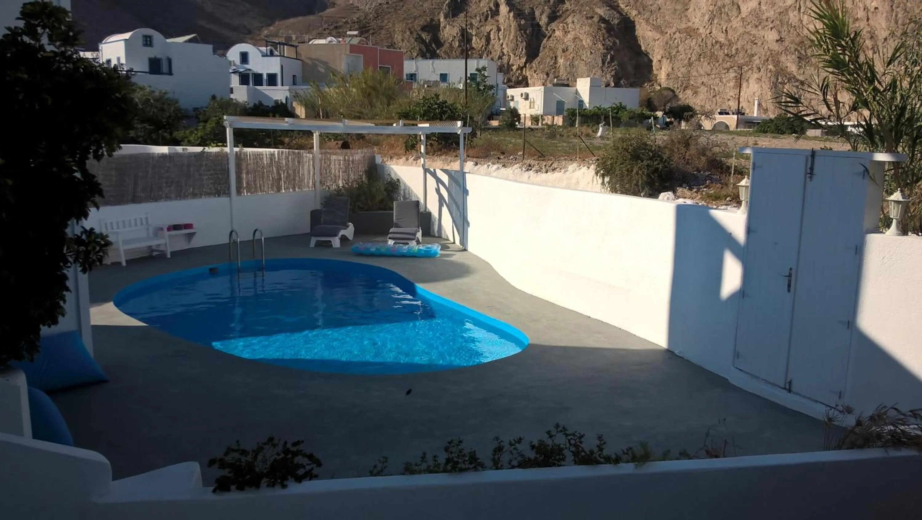 Pool view in Three Harites