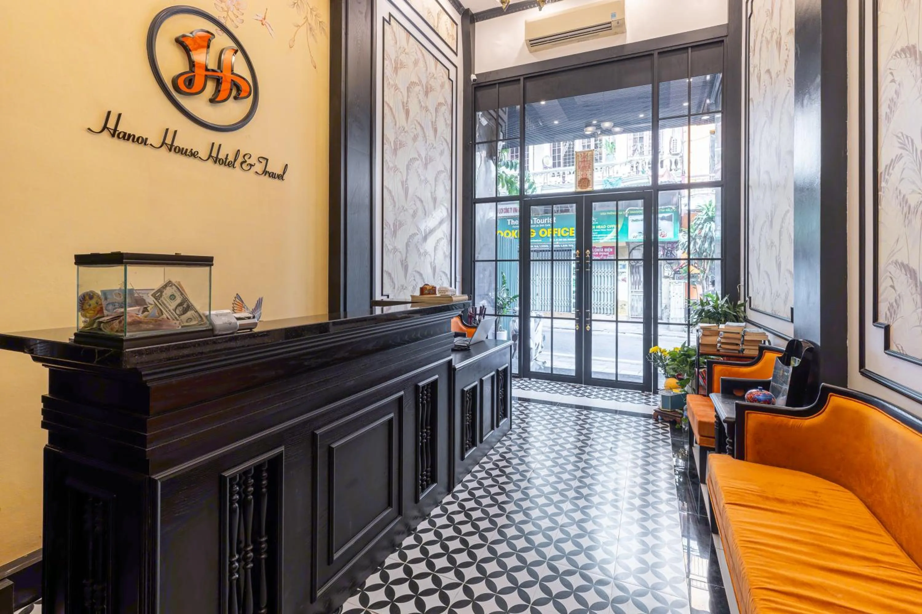 Property building in Hanoi House Hotel & Travel