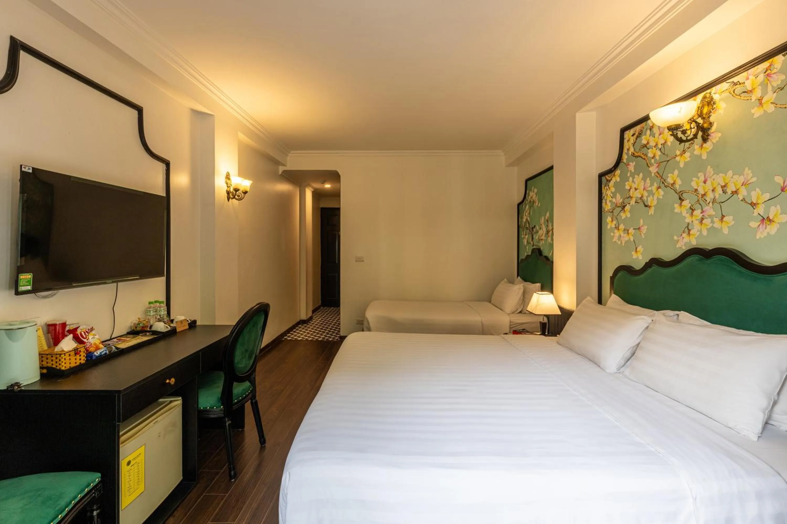 Bed in Hanoi House Hotel & Travel