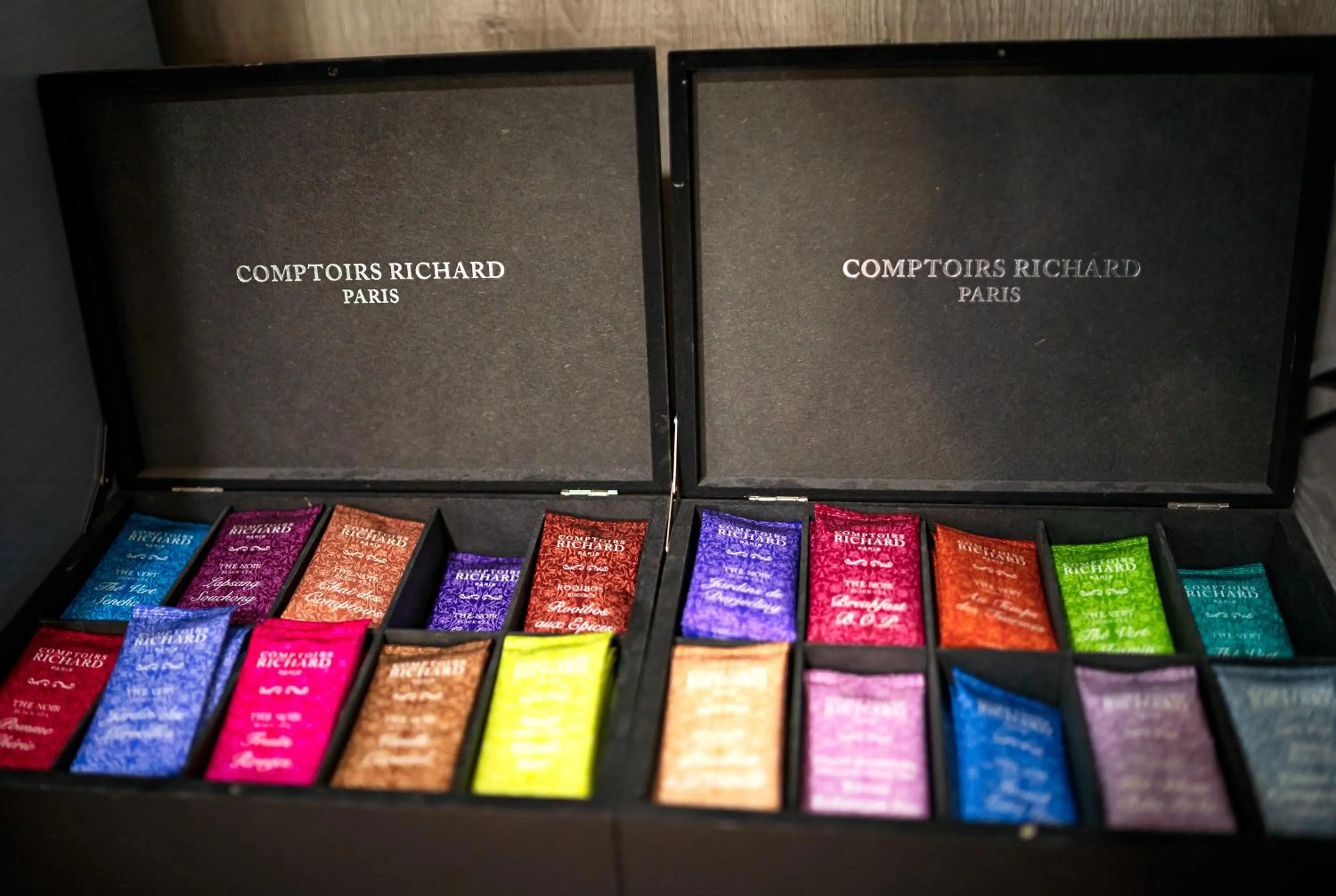 Buffet breakfast in Hôtel La Rocade