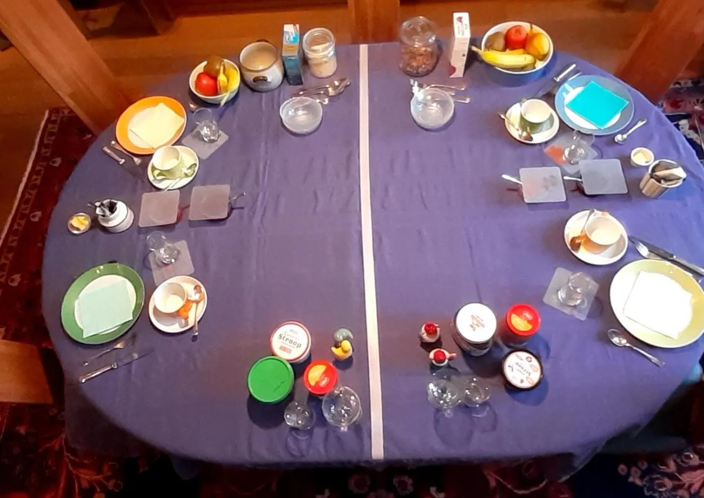 Food close-up in B&B E48