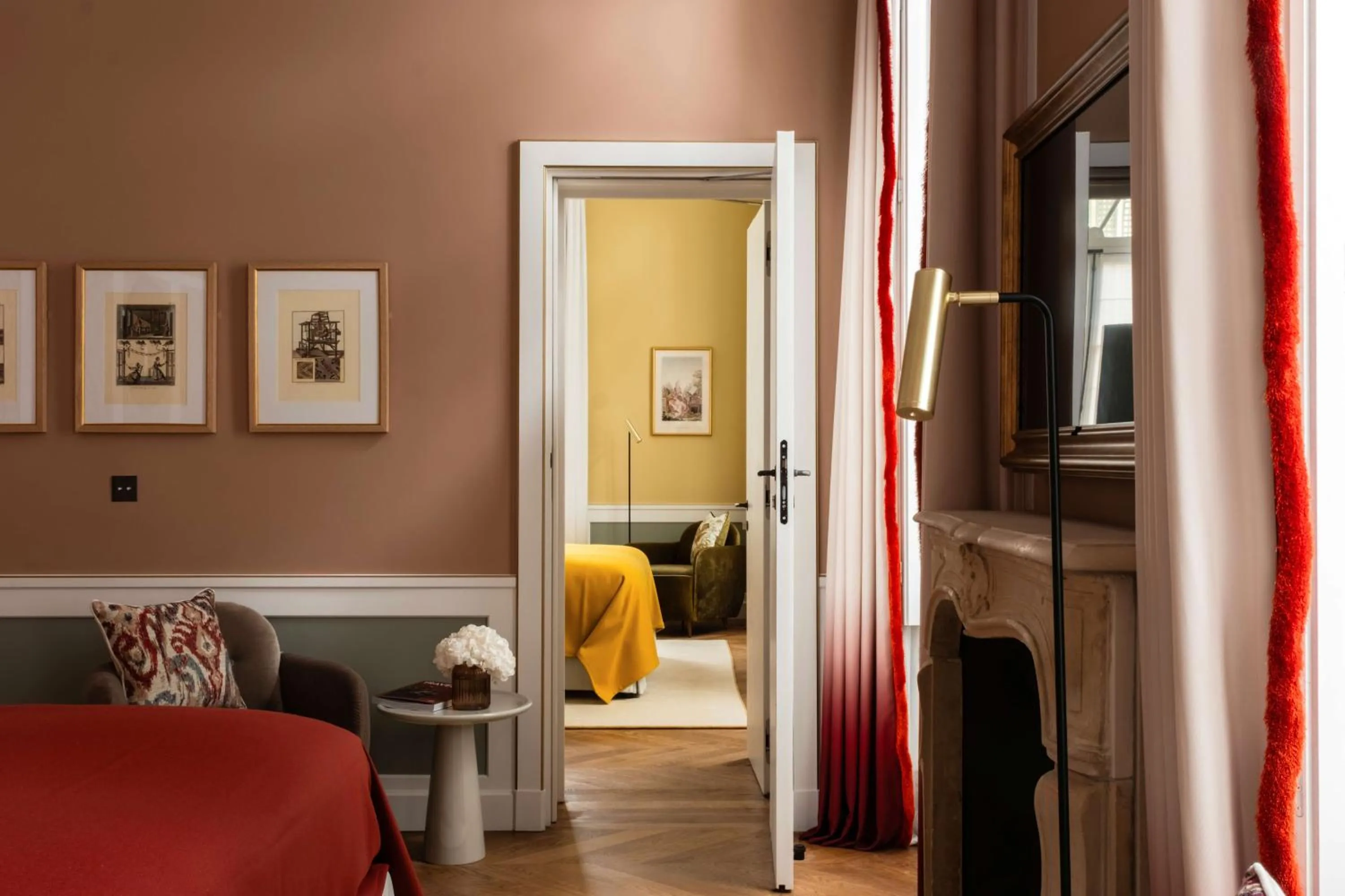 Bedroom in Hôtel Les Lumières - Relais & Châteaux