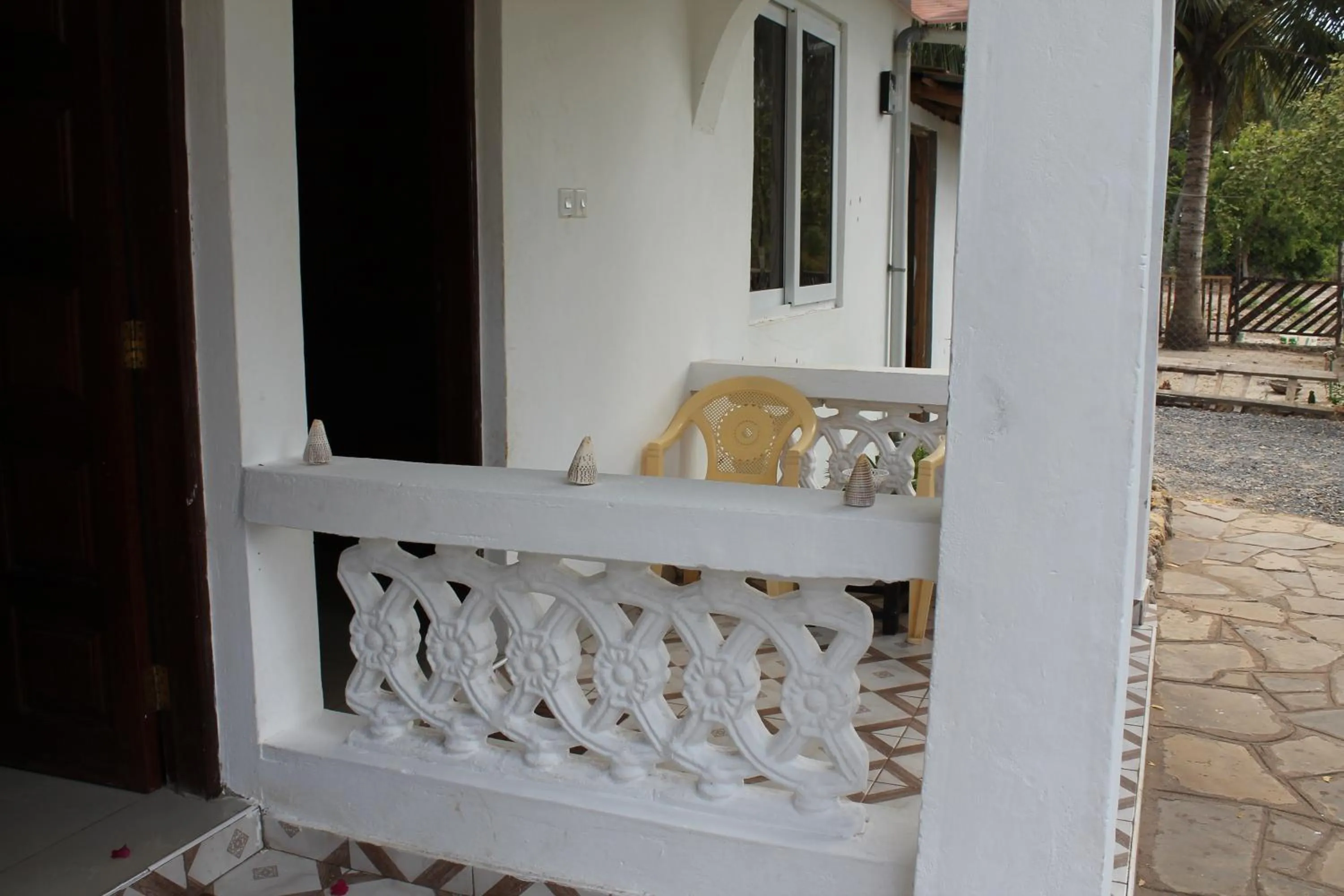 Balcony/Terrace in Oluwa Seun Beach Cottages, Mtwapa