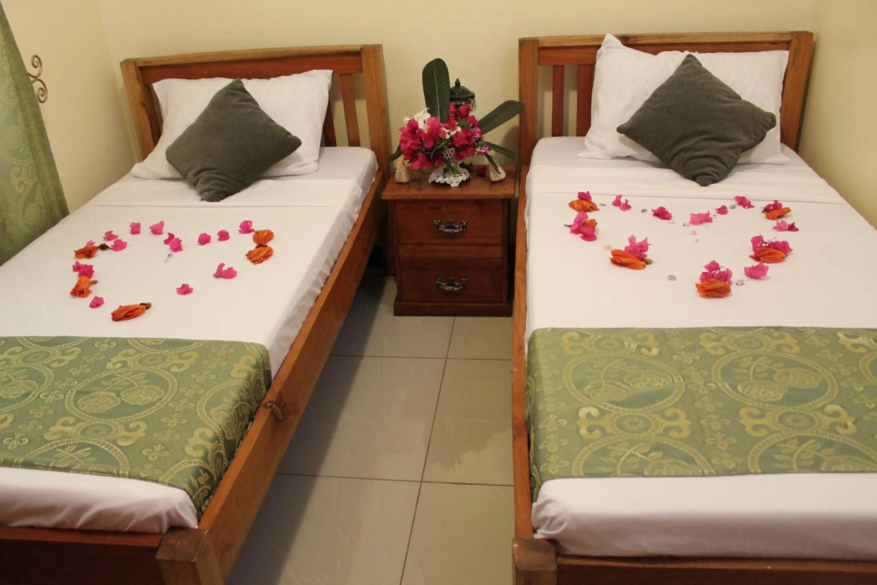 Bed in Oluwa Seun Beach Cottages, Mtwapa