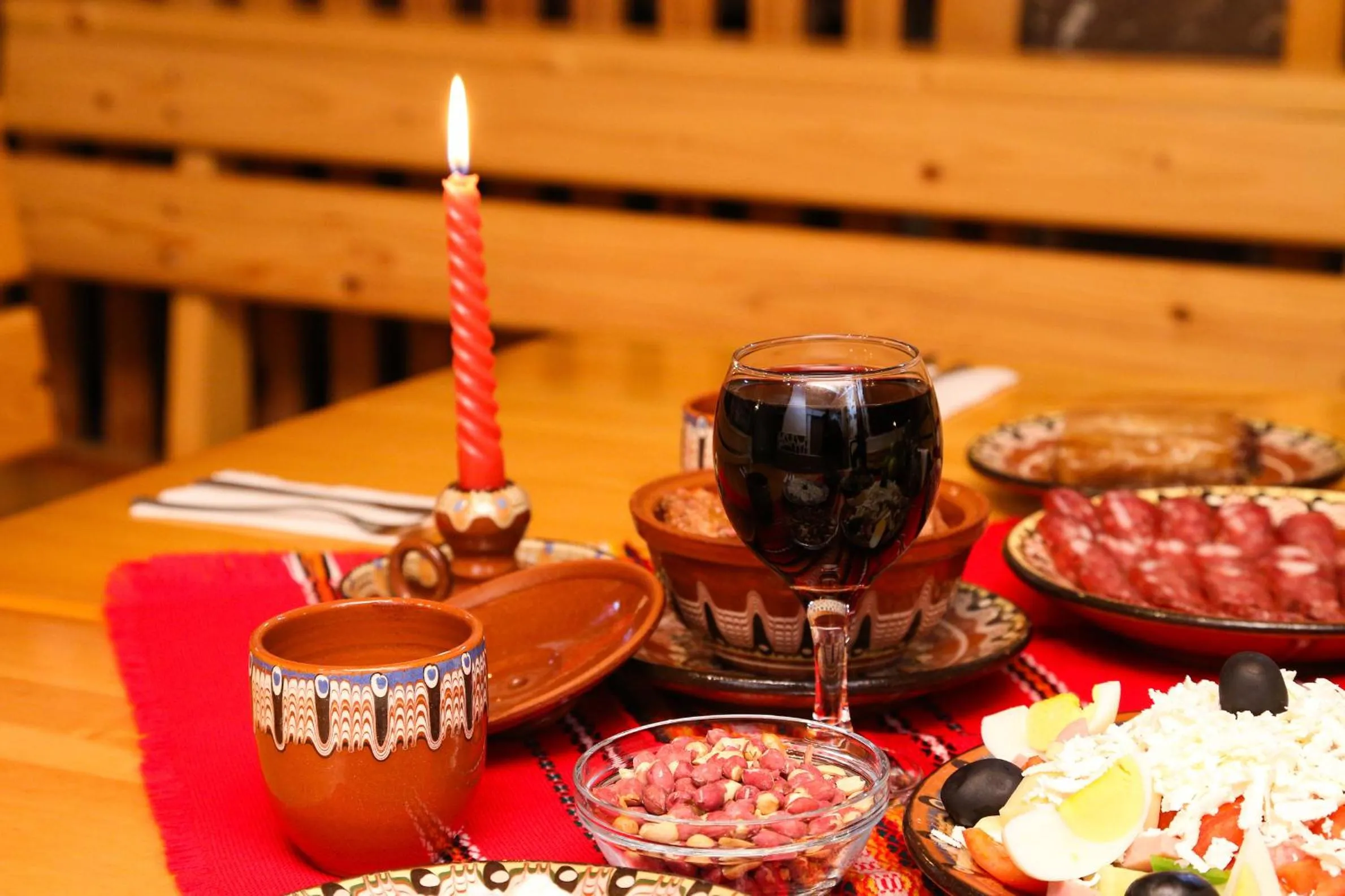 Food and drinks in Family Hotel Bisser