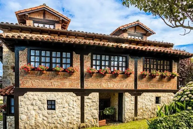 Property building in La Posada de Langre