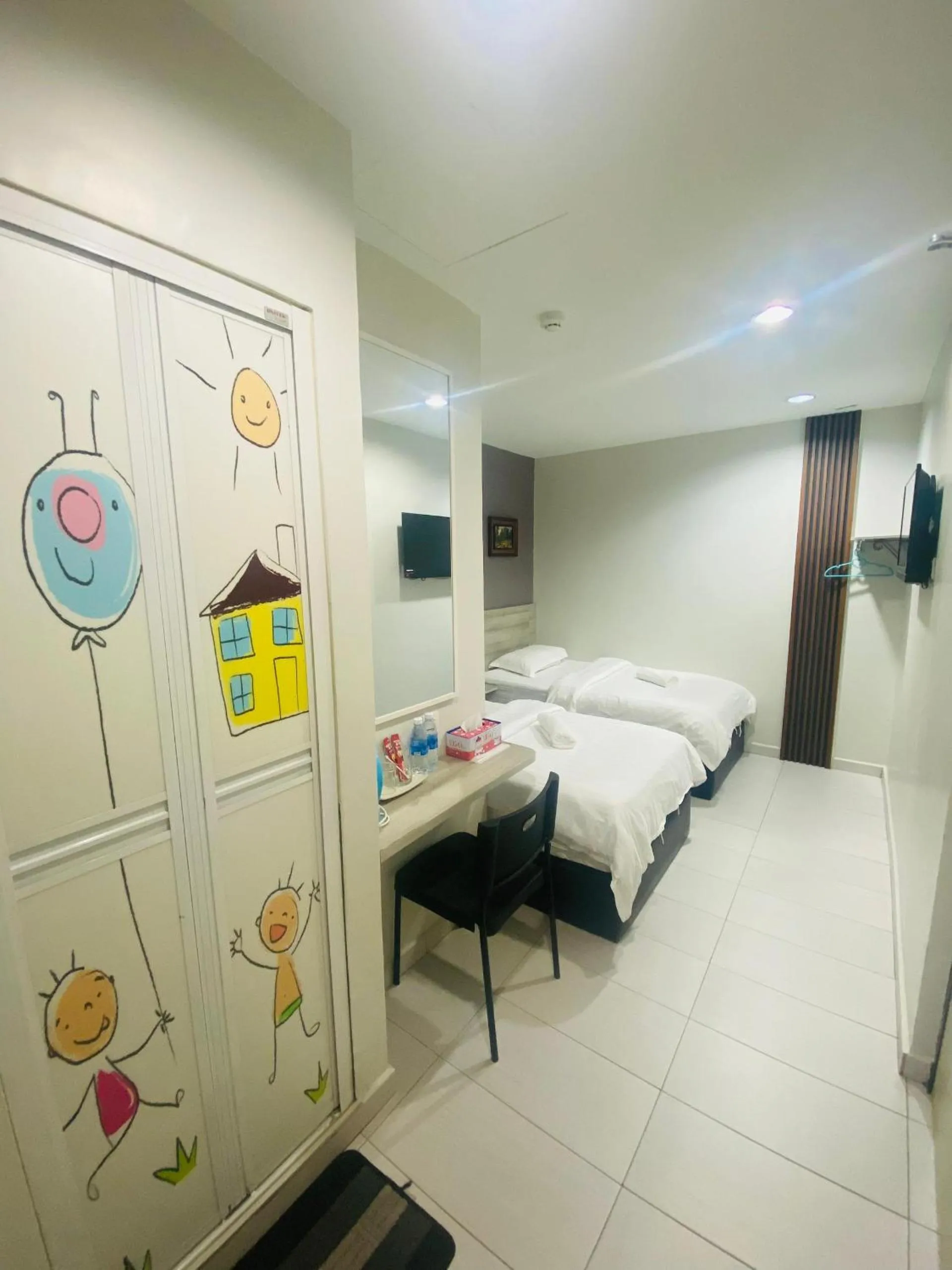 Bed in BG Business Hotel