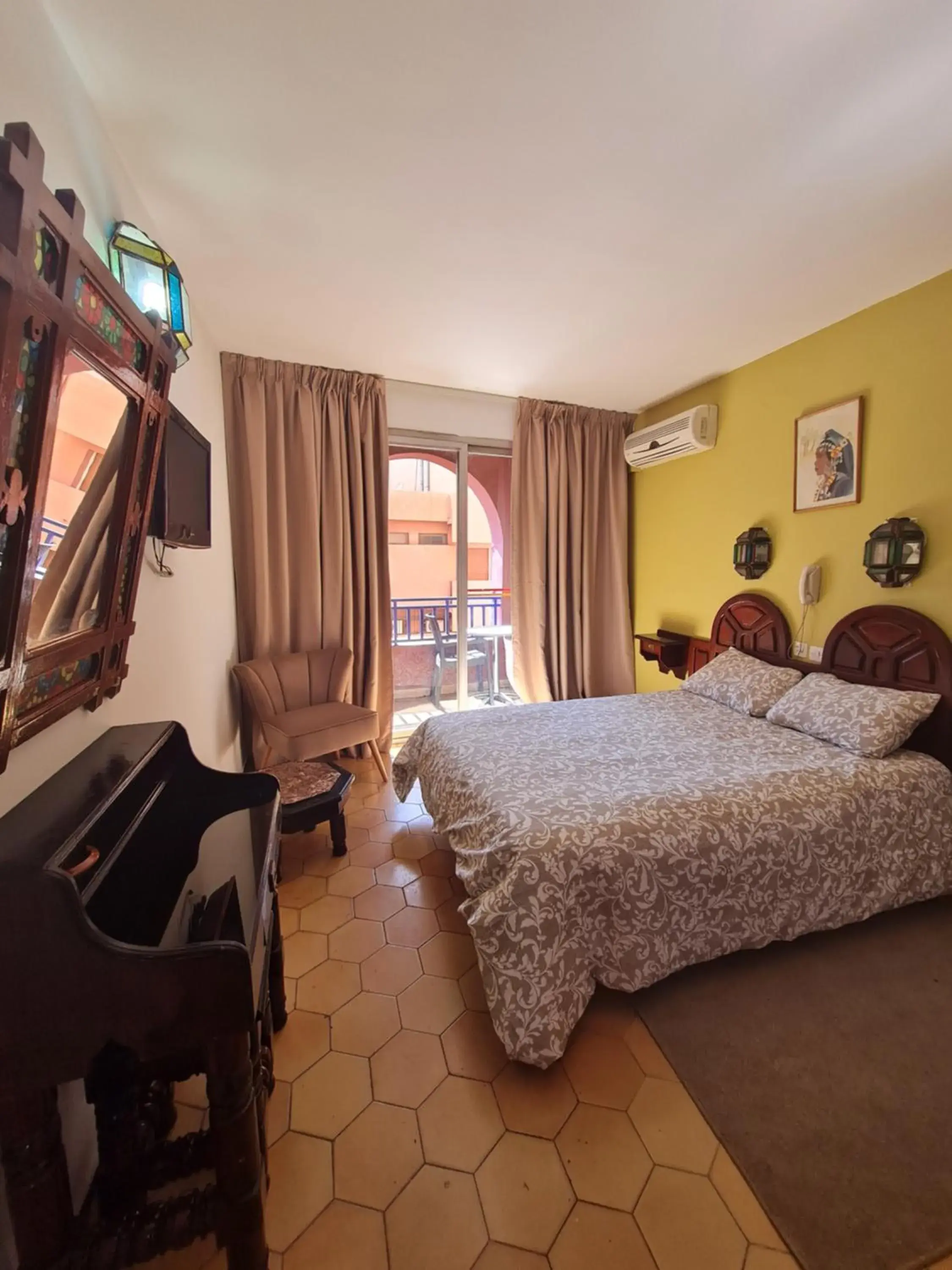 Single Room with Balcony in Hotel Tachfine Single Room with Balcony in Hotel Tachfine