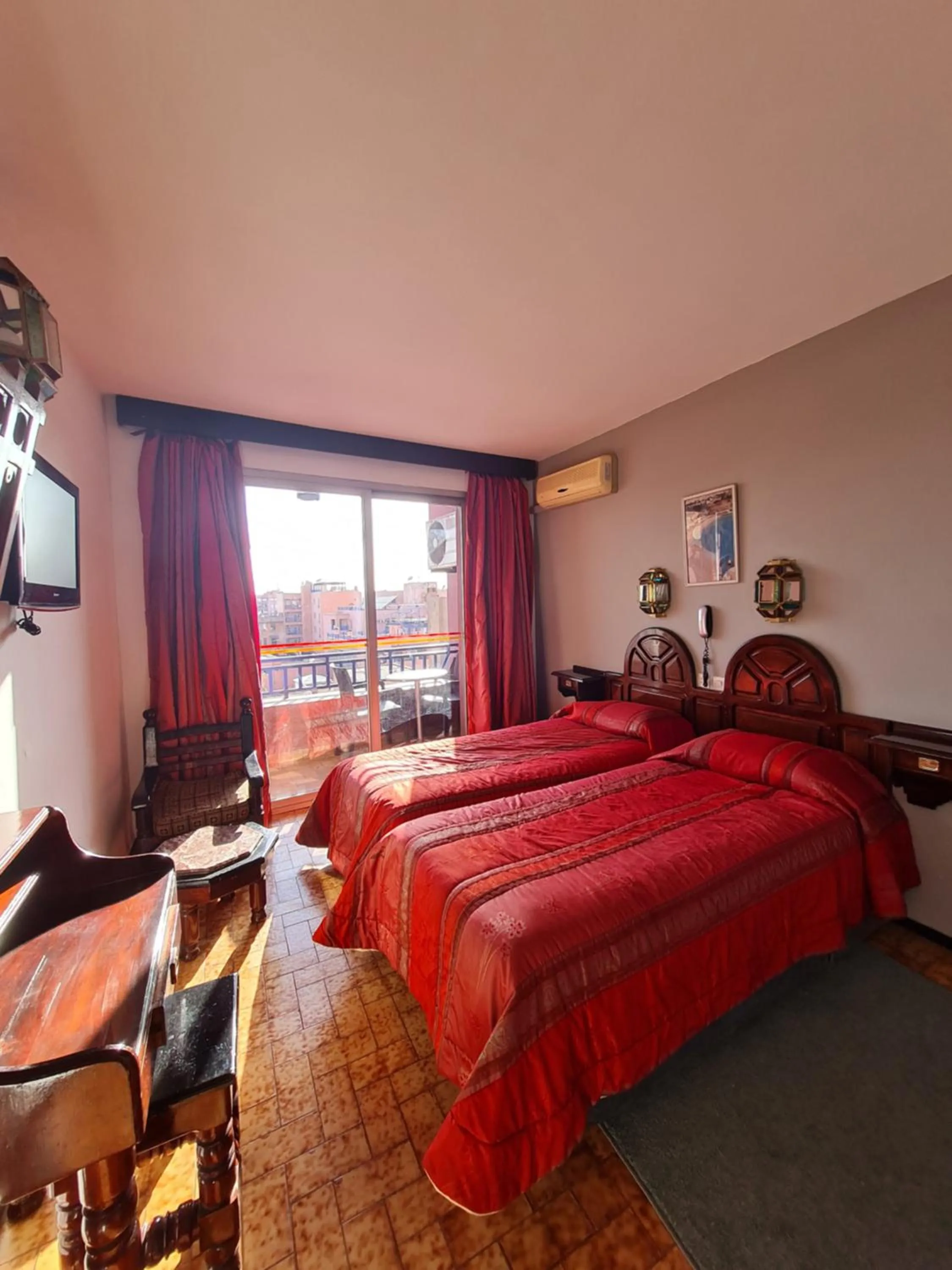 Photo of the whole room, Bed in Hotel Tachfine