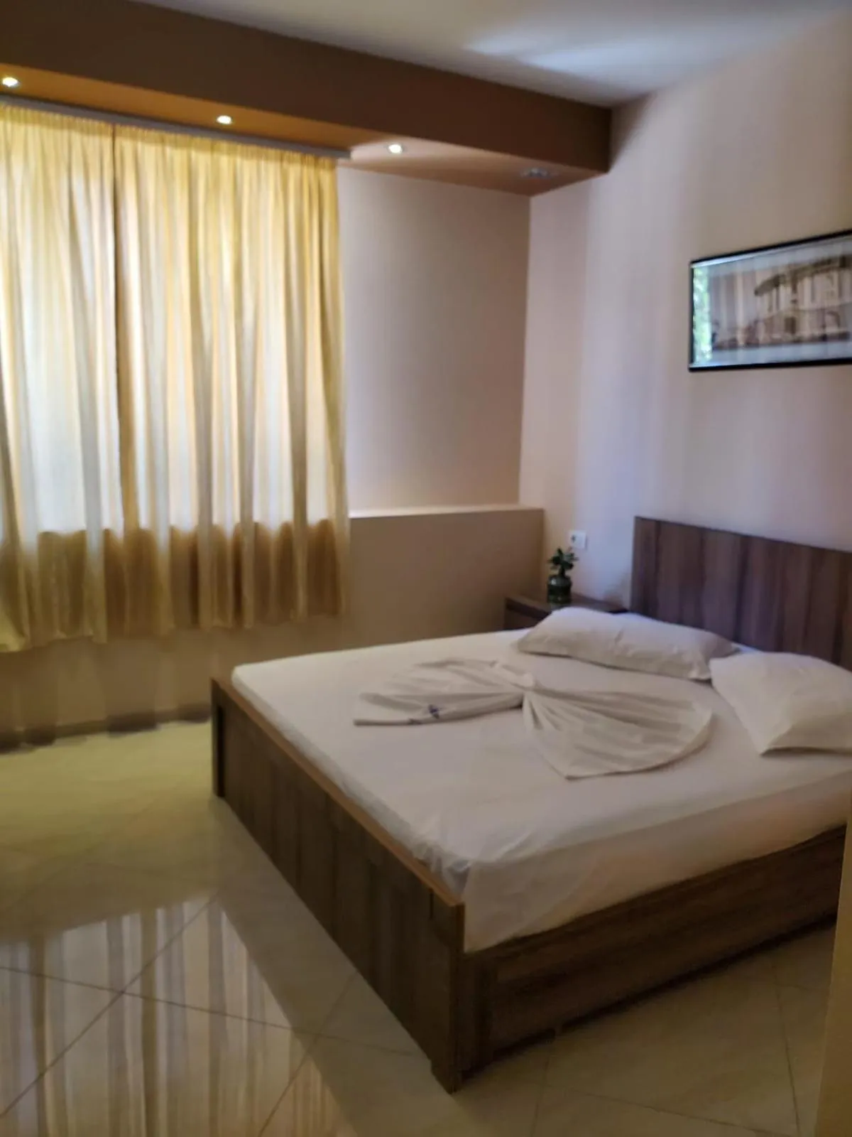 Photo of the whole room, Bed in Hotel Alysa Korce