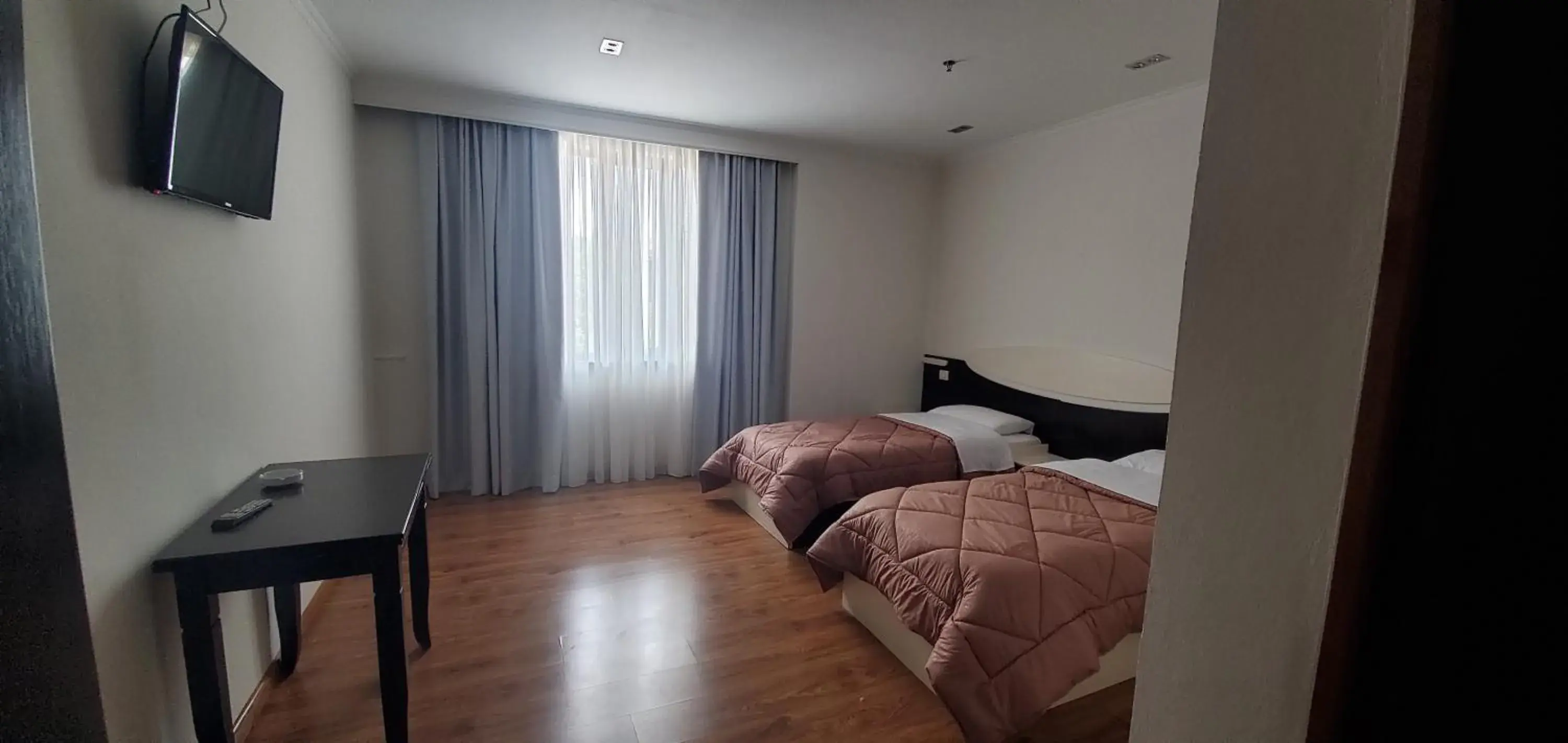 Standard Twin Room - single occupancy in Hotel Alysa Korce Standard Twin Room - single occupancy in Hotel Alysa Korce