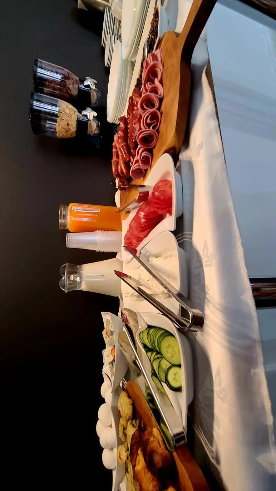 Breakfast in Hotel Alysa Korce