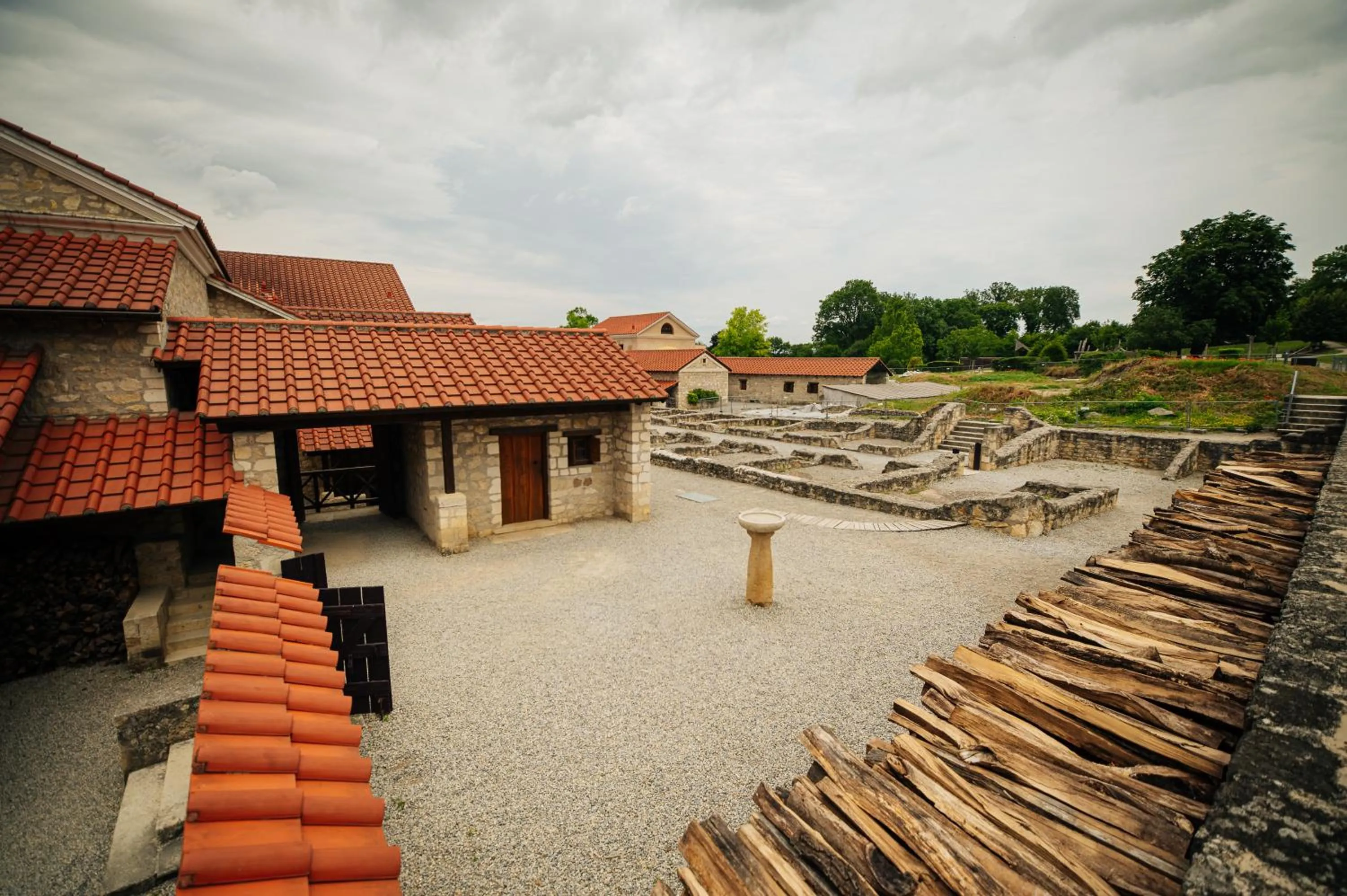 Nearby landmark in Hotel Marc Aurel