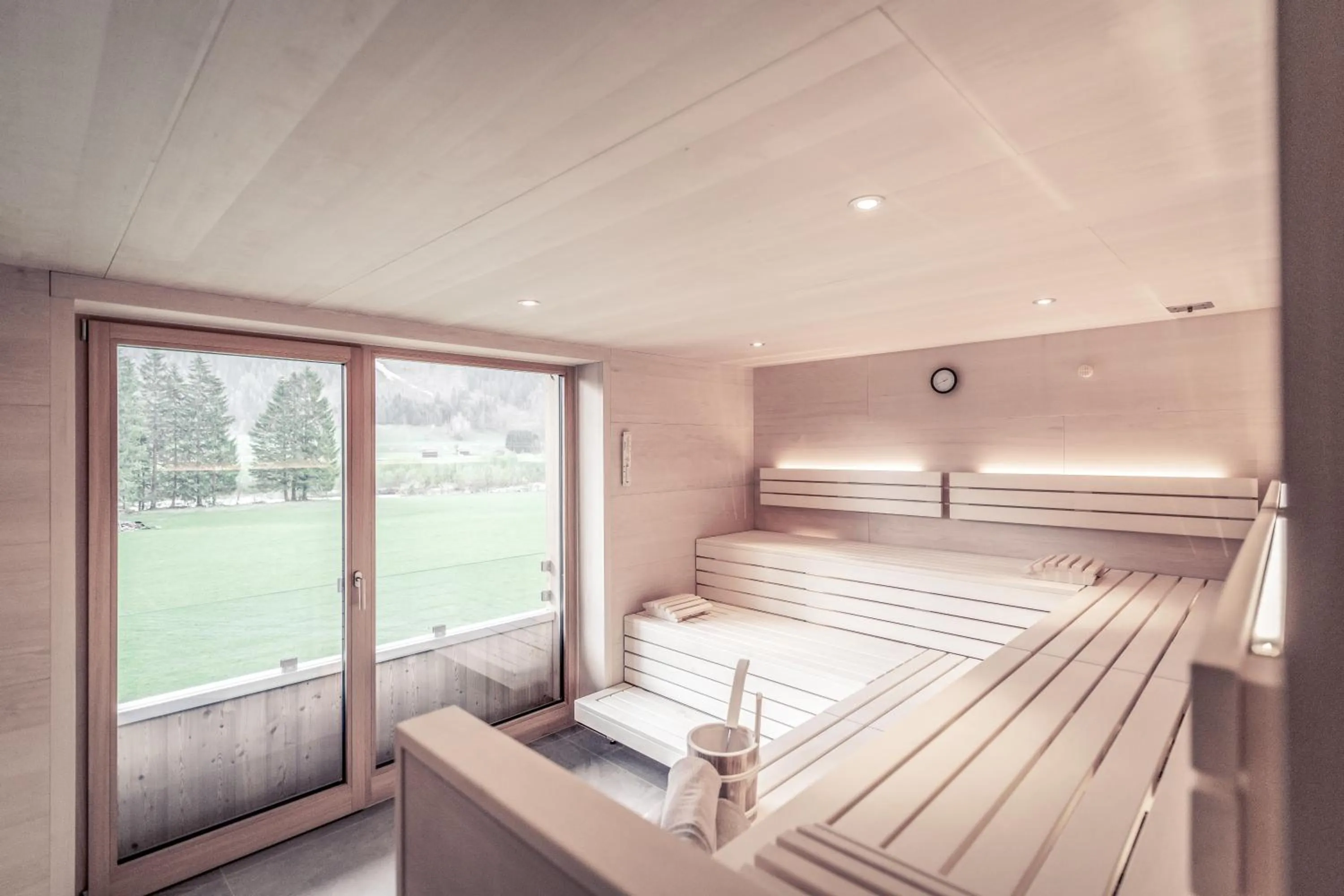 Sauna, Bed in Boutique Hotel LechZeit