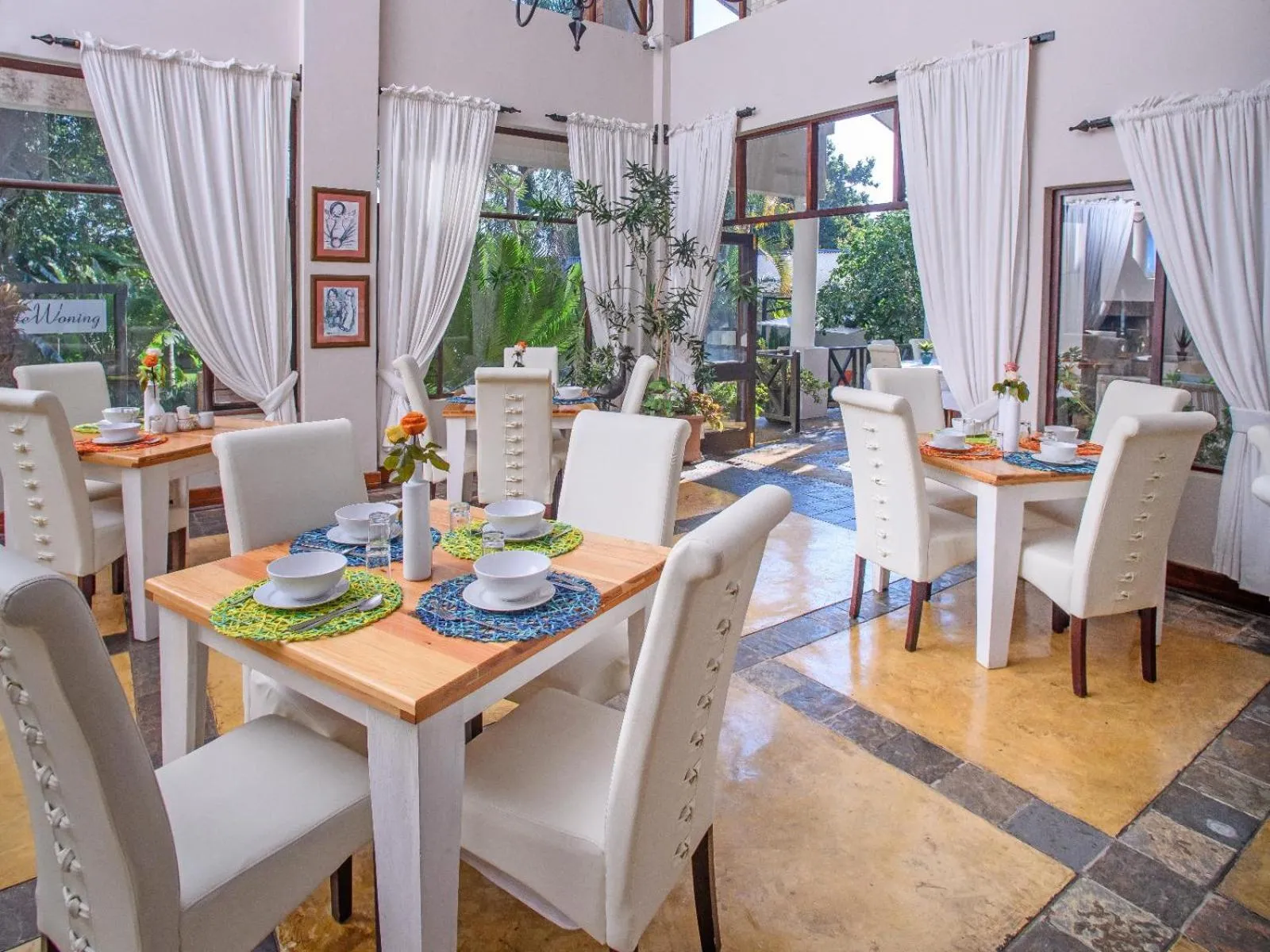 Dining area in Stille Woning Guesthouse