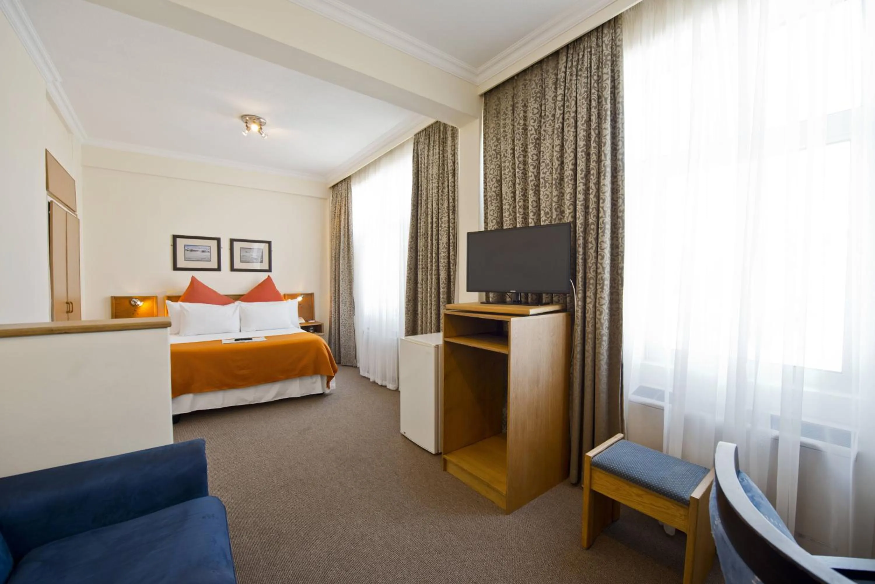 Photo of the whole room, Bed in Hotel Thuringerhof