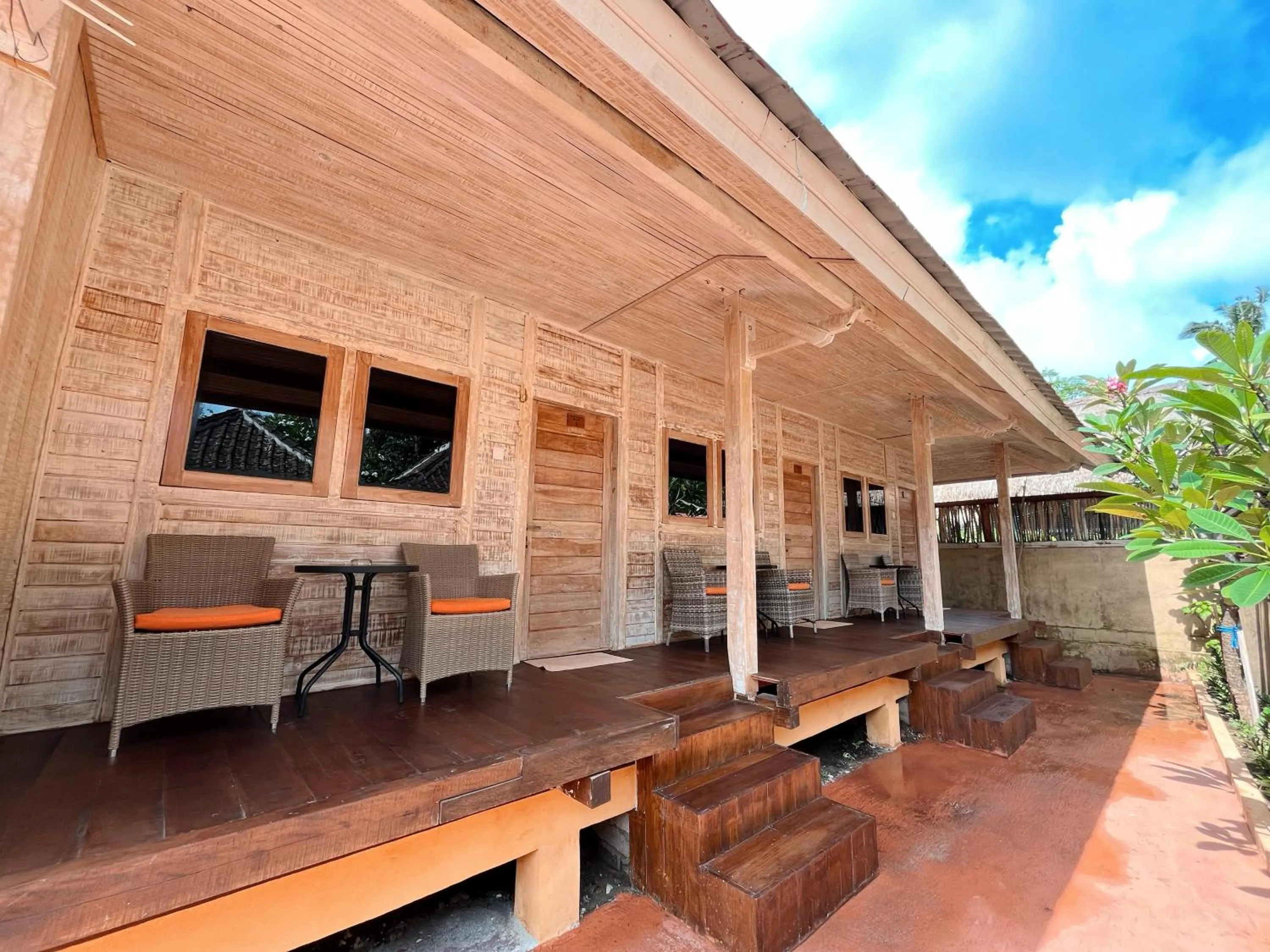 Day in Sari Gili Bungalow