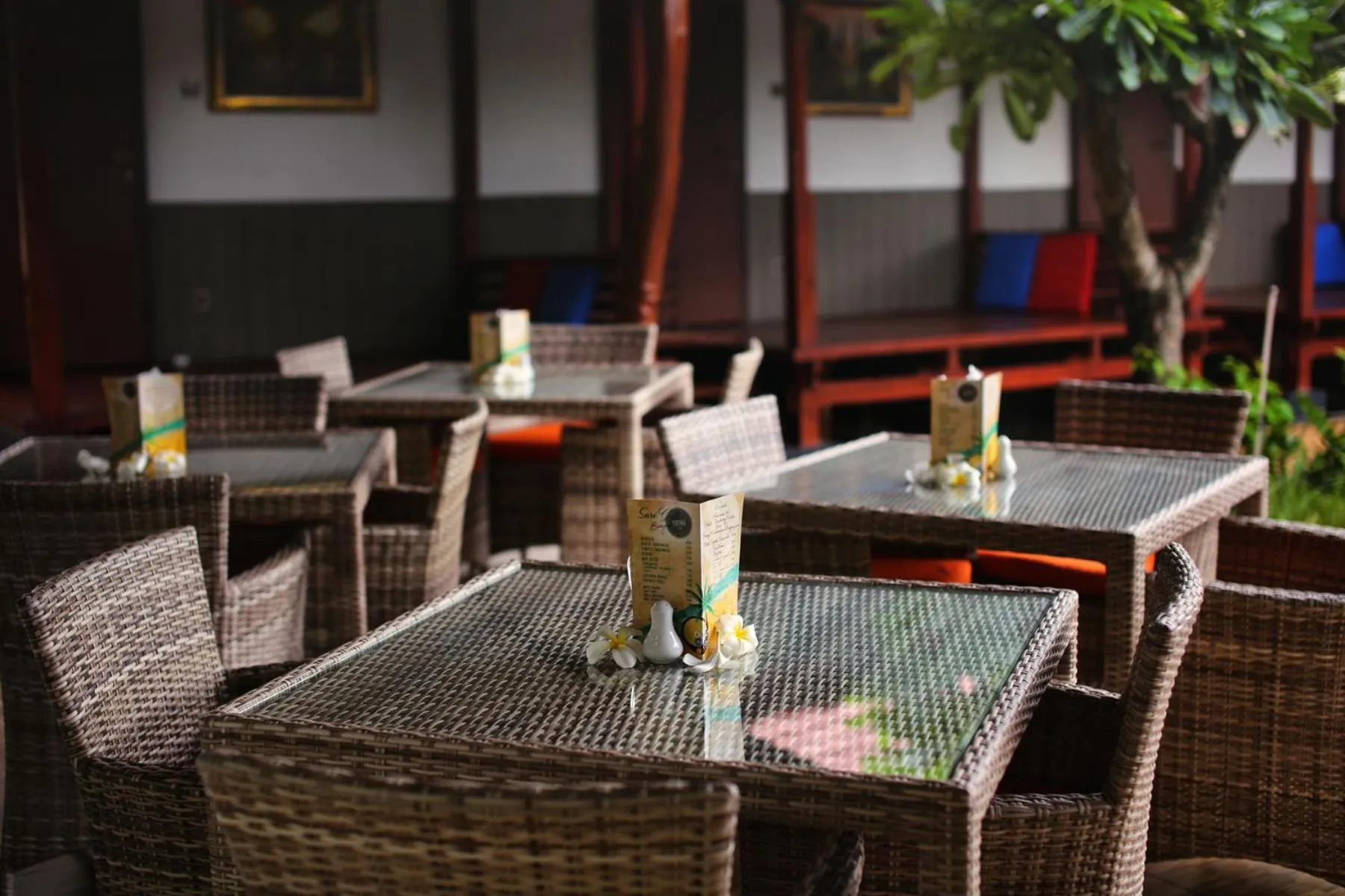 Restaurant/places to eat in Sari Gili Bungalow