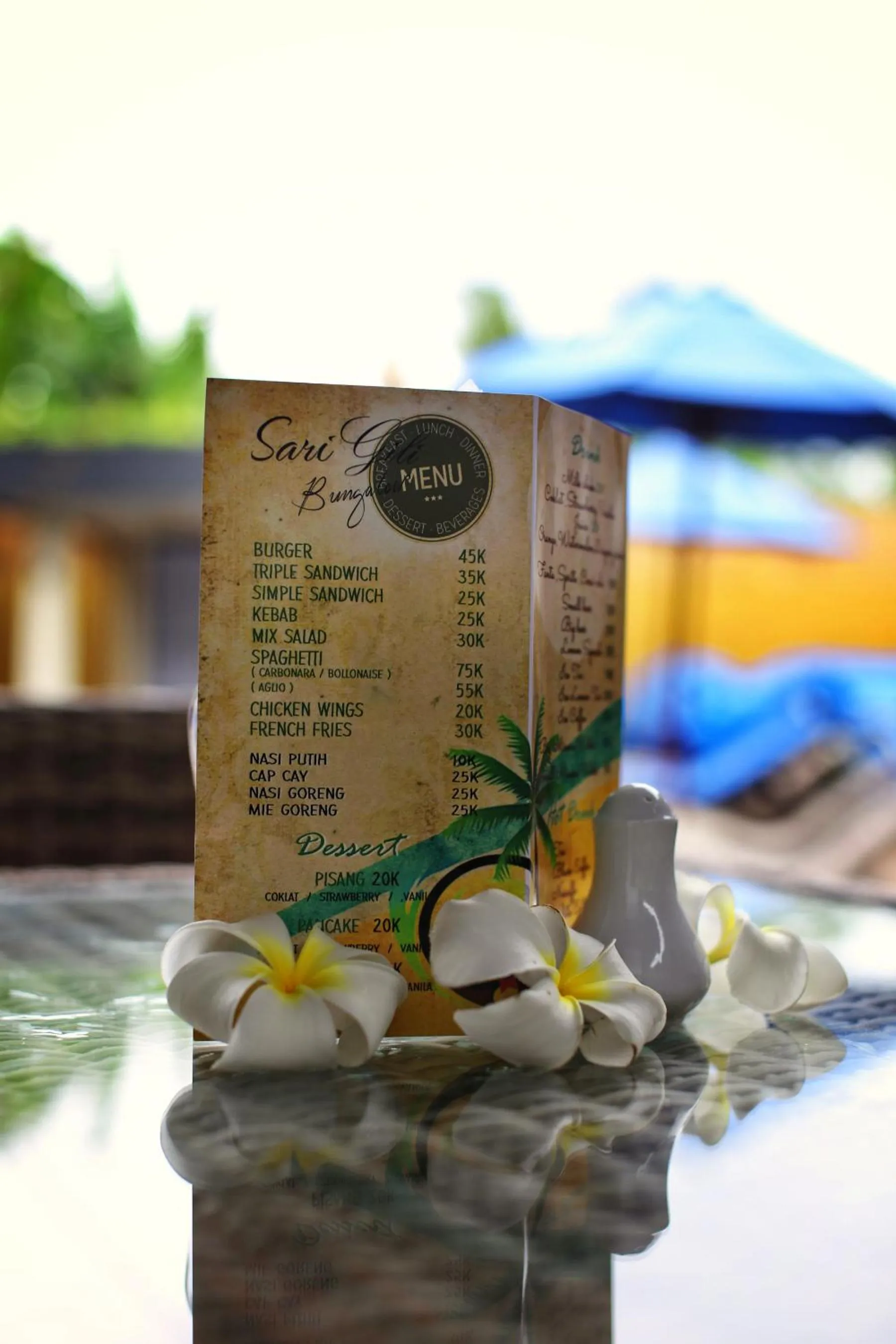 Breakfast in Sari Gili Bungalow