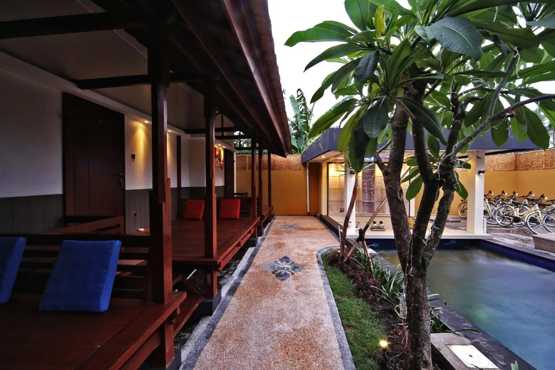 Garden view in Sari Gili Bungalow