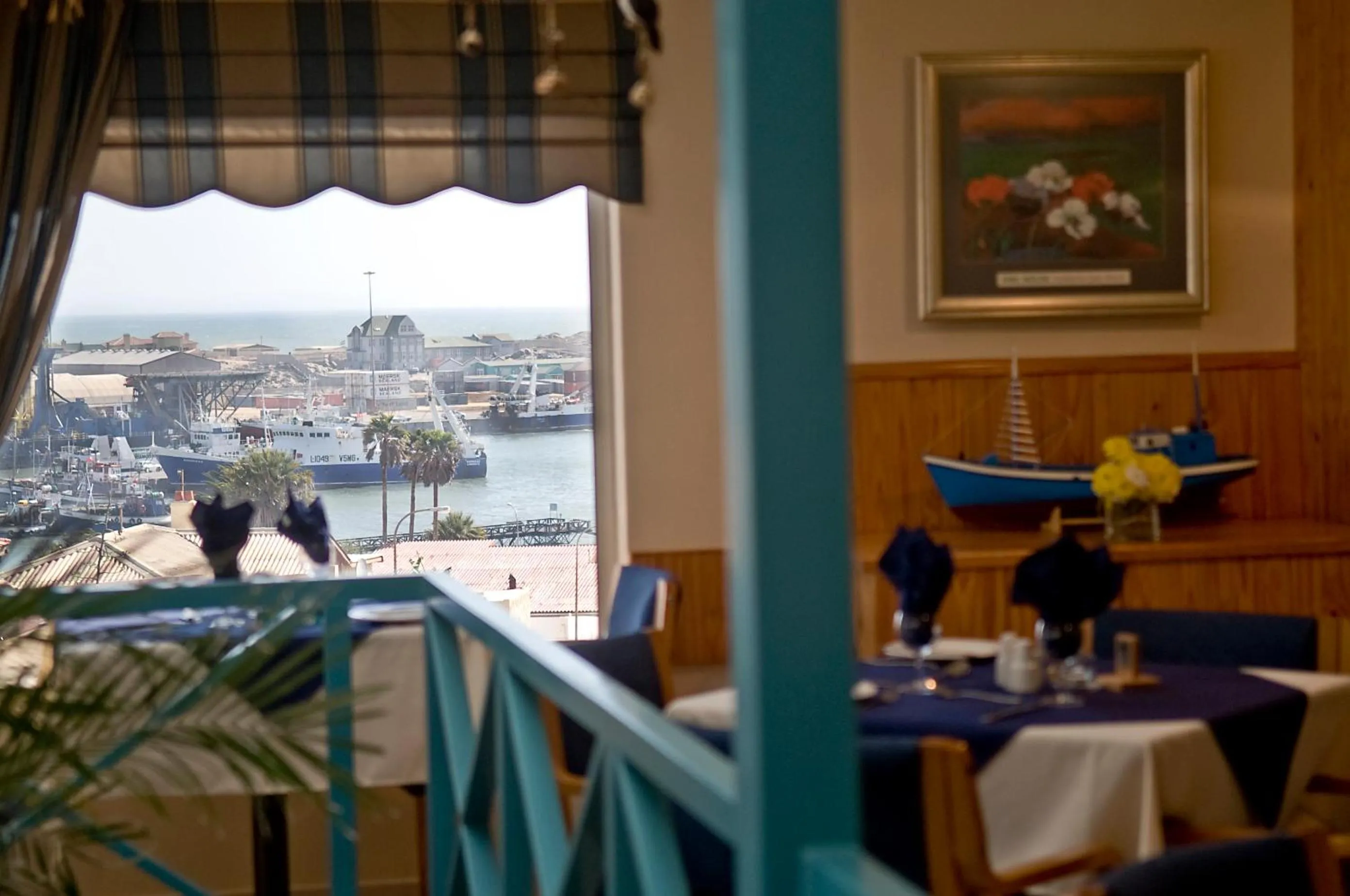 Restaurant/places to eat in Sea-View Zum Sperrgebiet