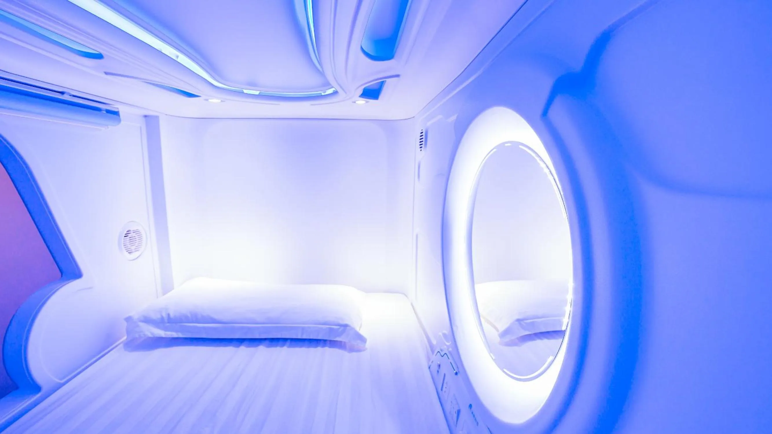 bunk bed, Bed in Spacepod@com