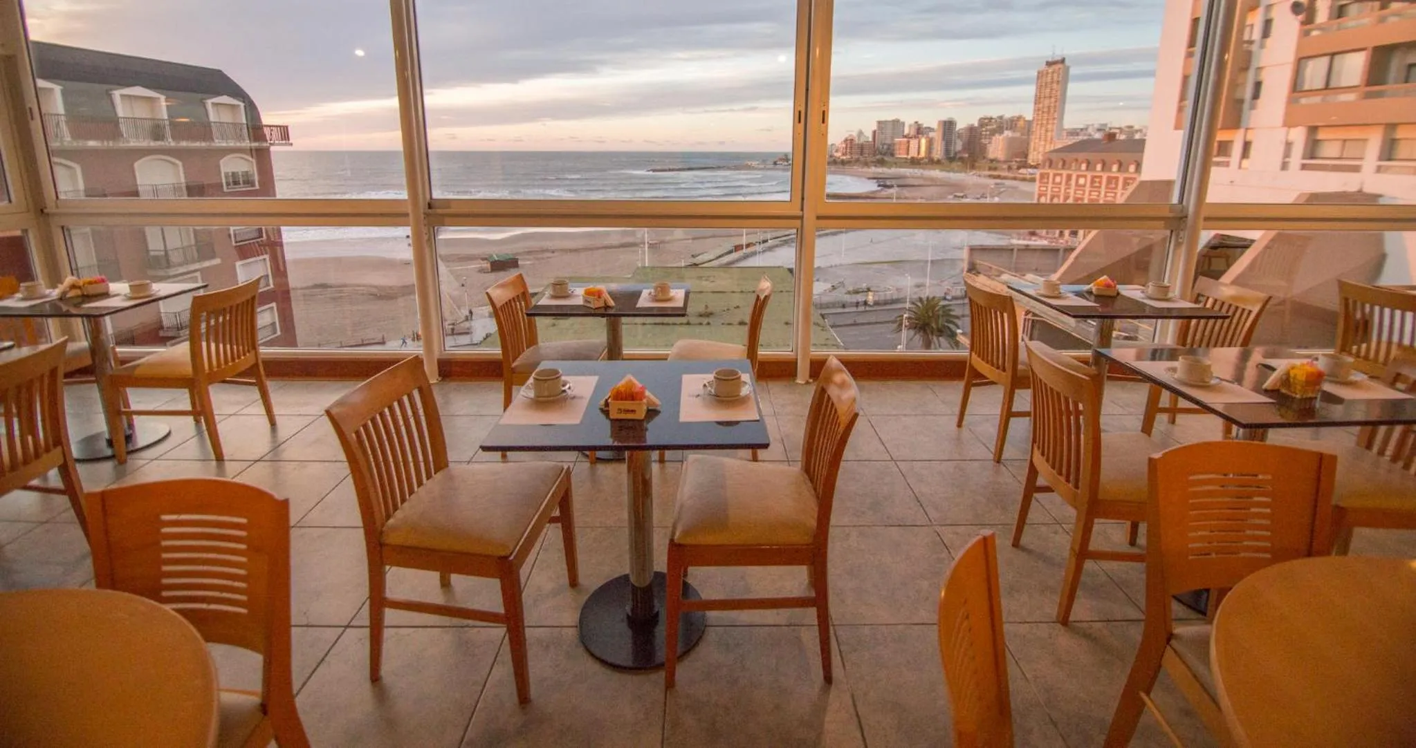 Lounge or bar in Bristol Apart Hotel