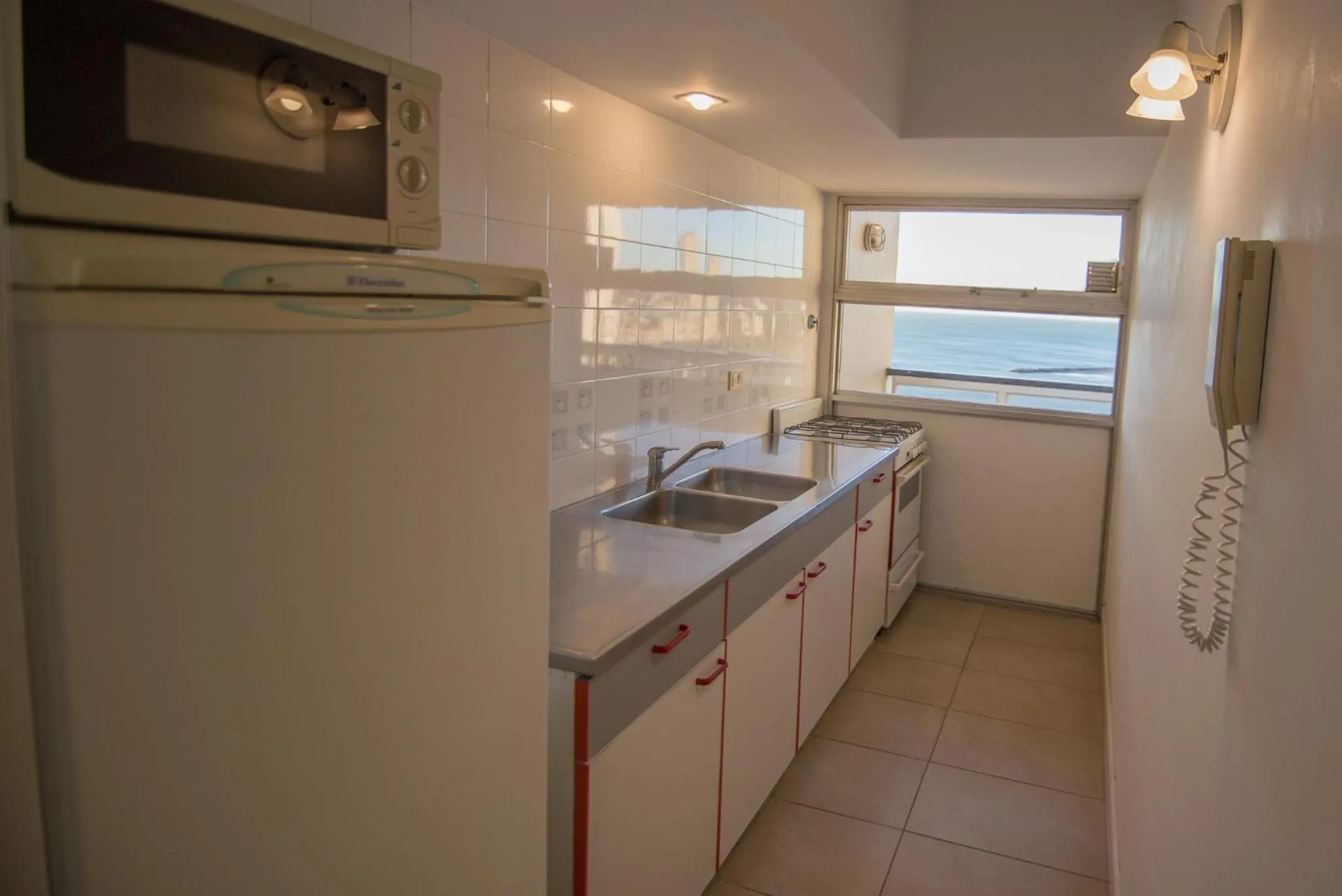 Kitchen or kitchenette in Bristol Apart Hotel