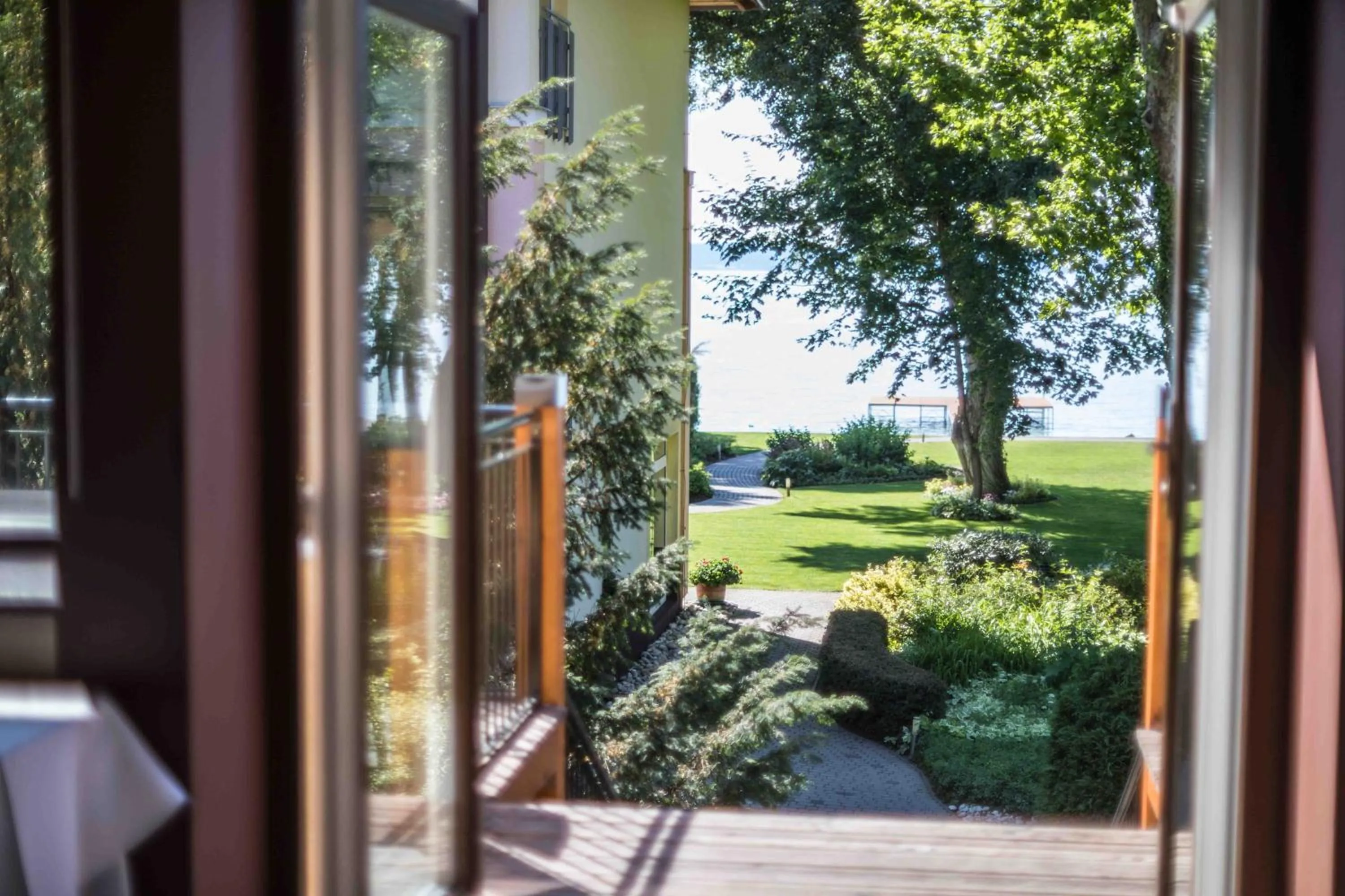 Property building in Tópart Hotel