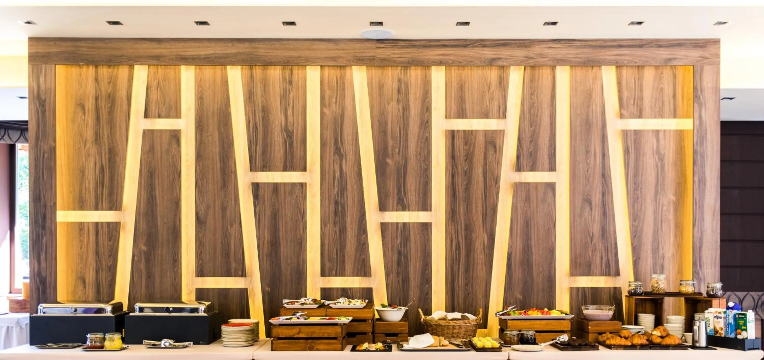 Breakfast in Tópart Hotel