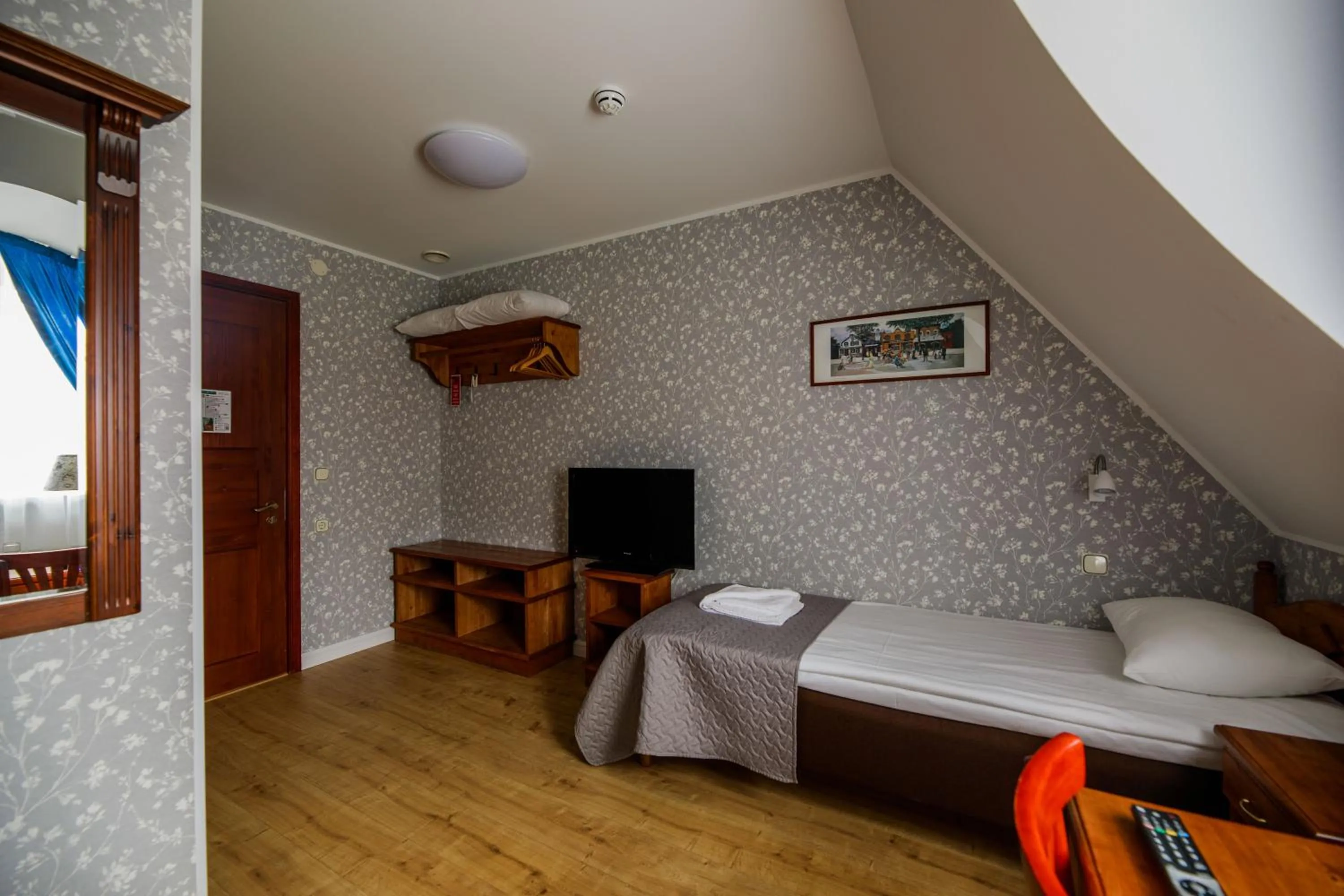 Bedroom, Bed in Saka Manor