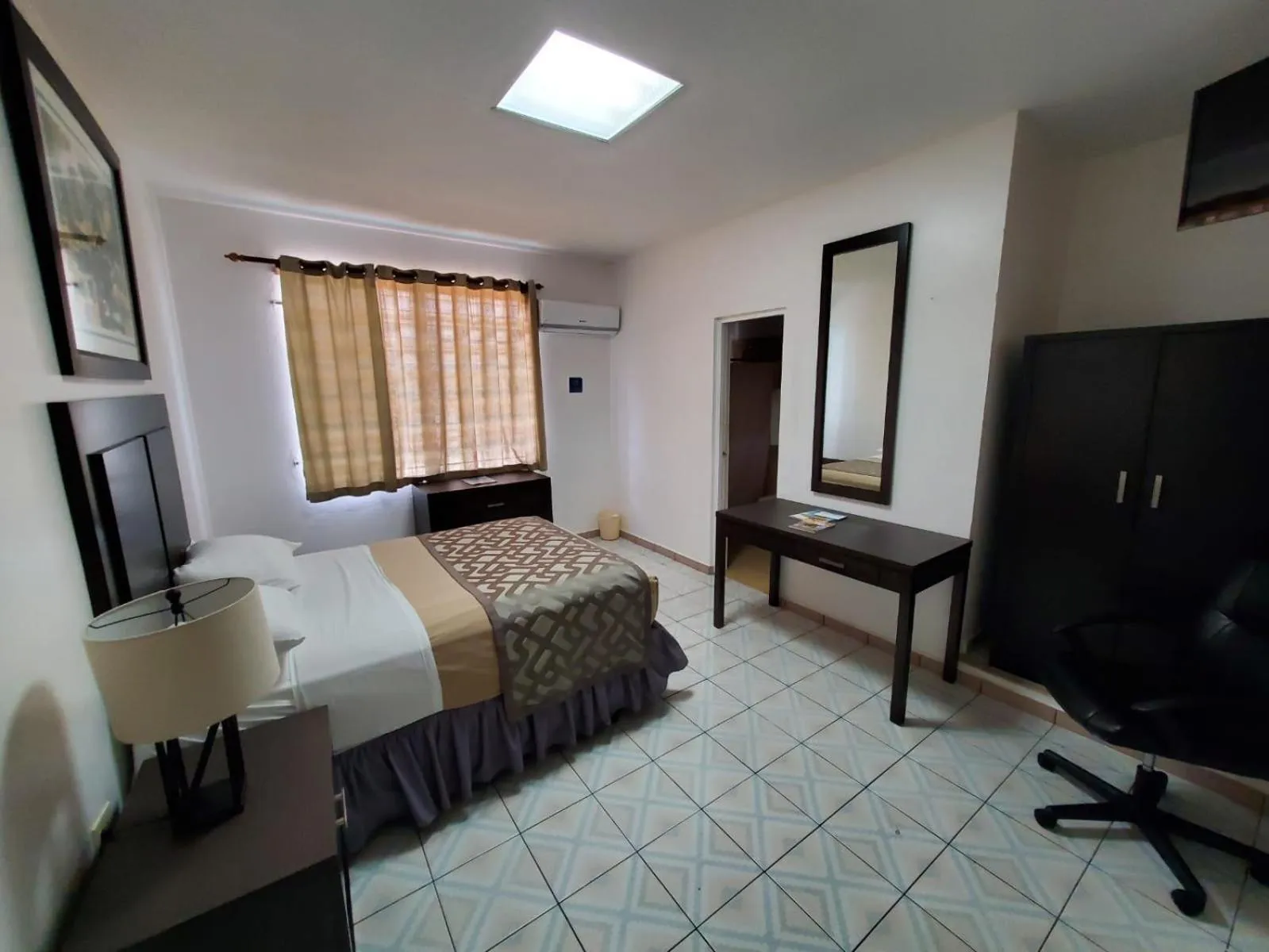 Guest Room with One Bed in Borinquen Beach Inn