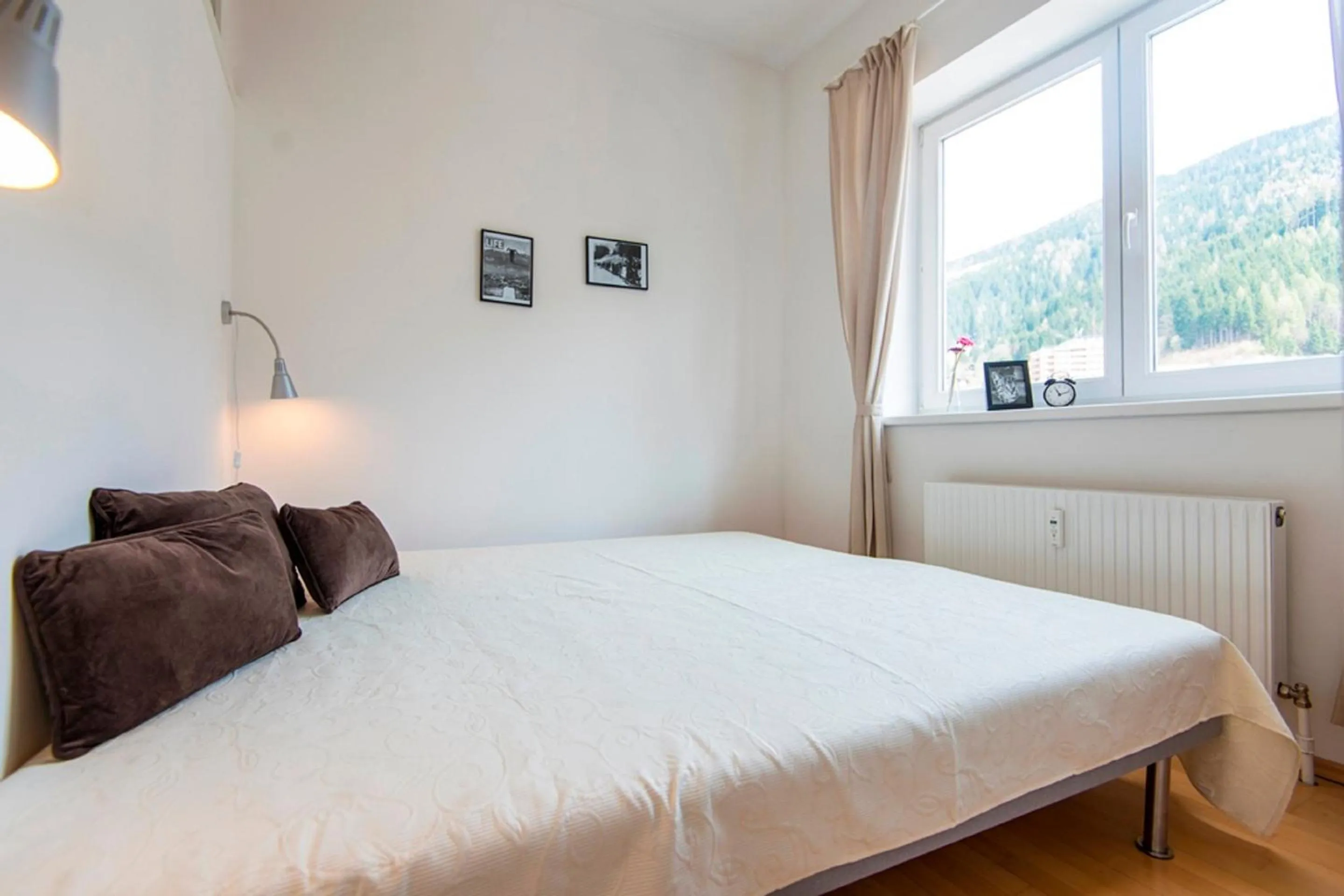 Bedroom, Bed in Residenz Lothringen by AlpenTravel