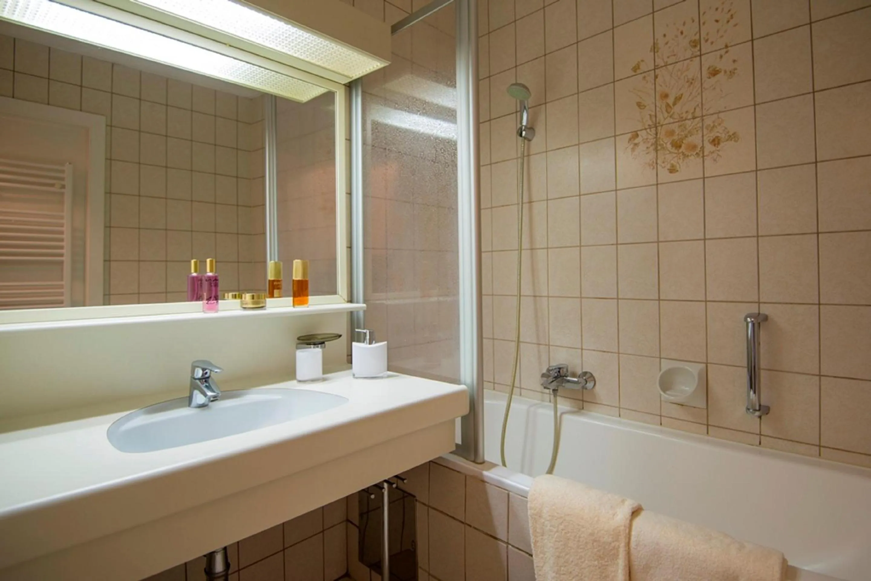 Bathroom in Residenz Lothringen by AlpenTravel