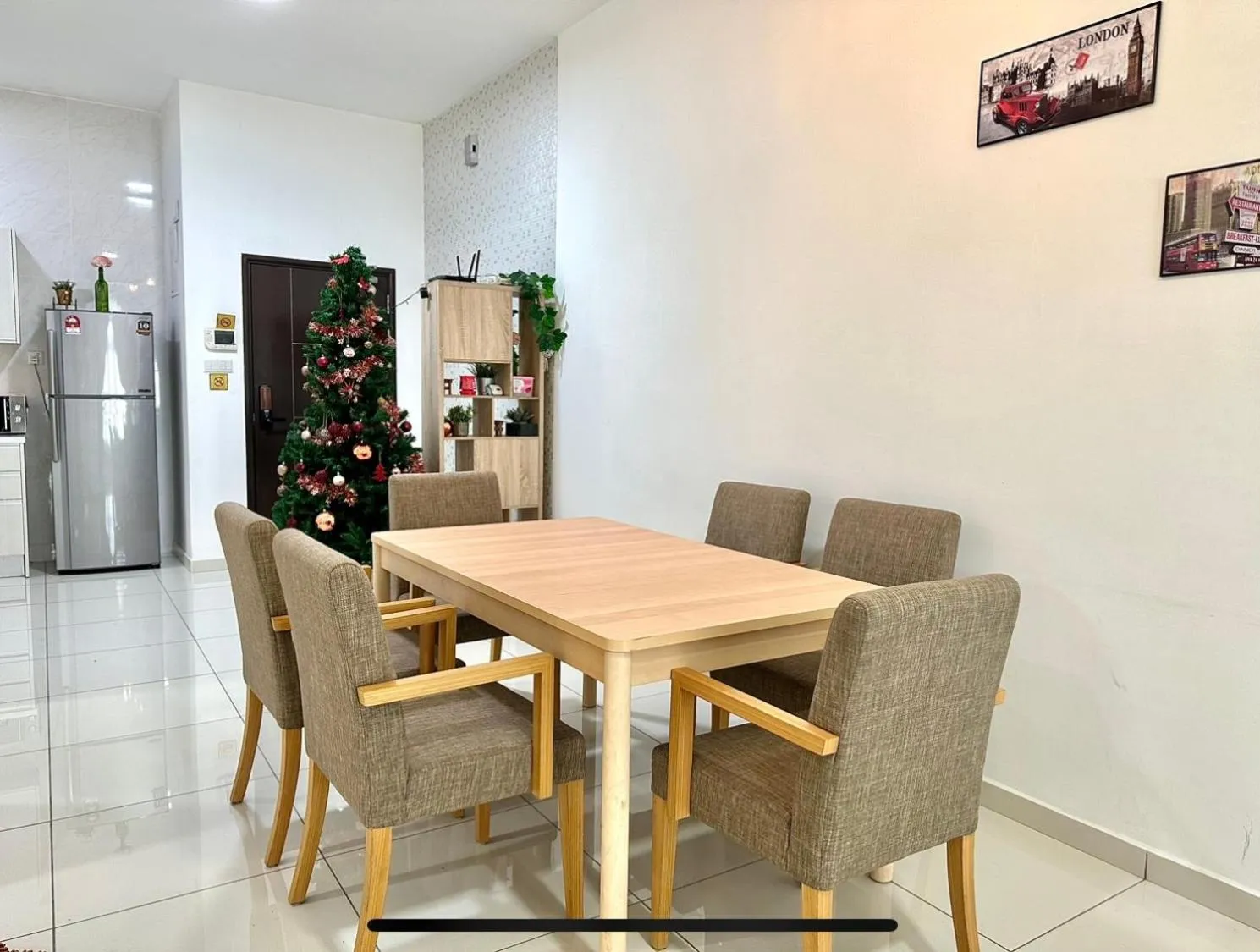 Dining area in COZY D'Summit 2 Bedrooms @ 100mbps HIGH SPEED WIFI