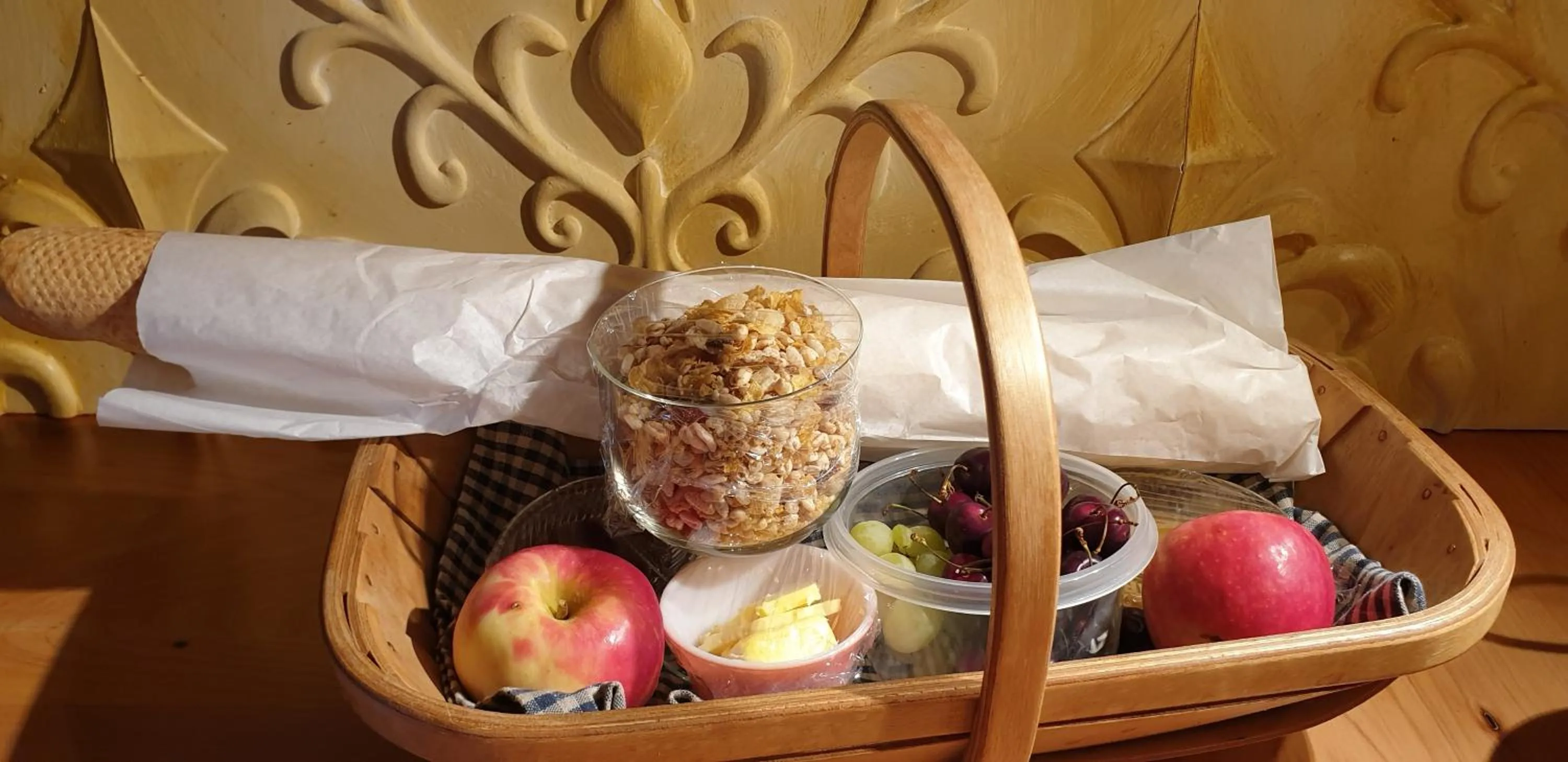 Continental breakfast in Tracy's Boutique B&B Farmstay